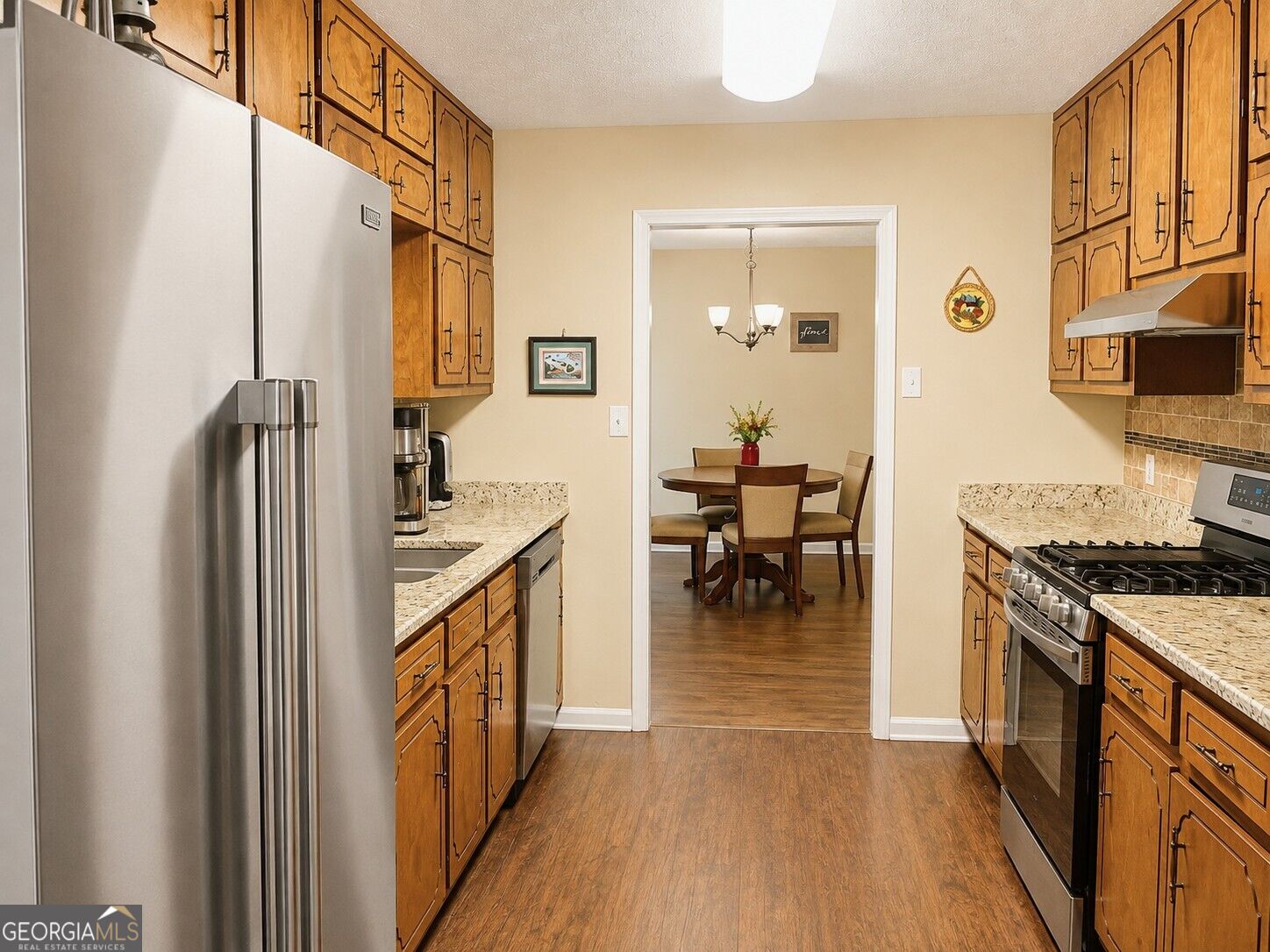 205 Meadowbrook Drive Property Photo 8