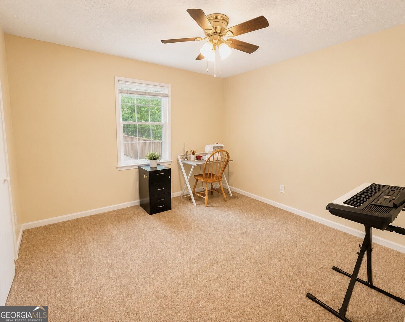 205 Meadowbrook Drive Property Photo 12