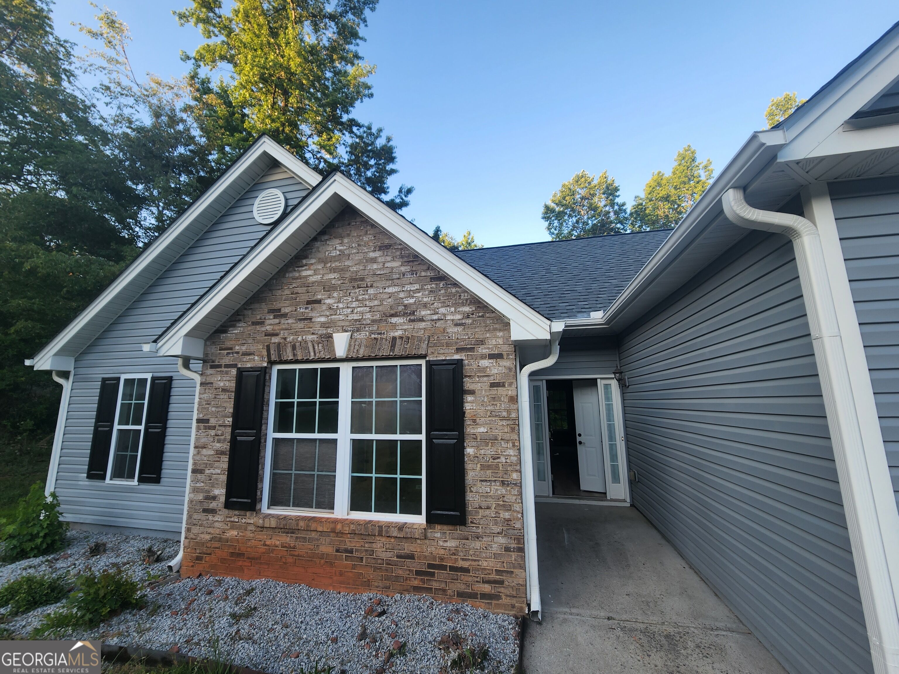435 Butler Bridge Circle Property Photo 5