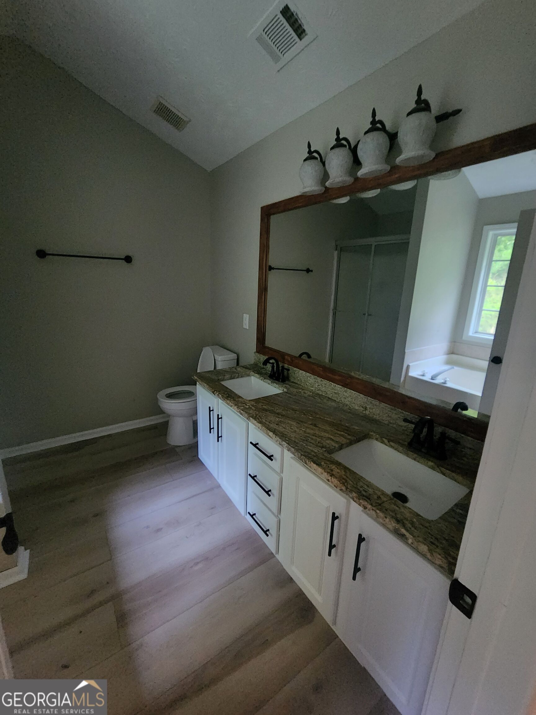 435 Butler Bridge Circle Property Photo 19