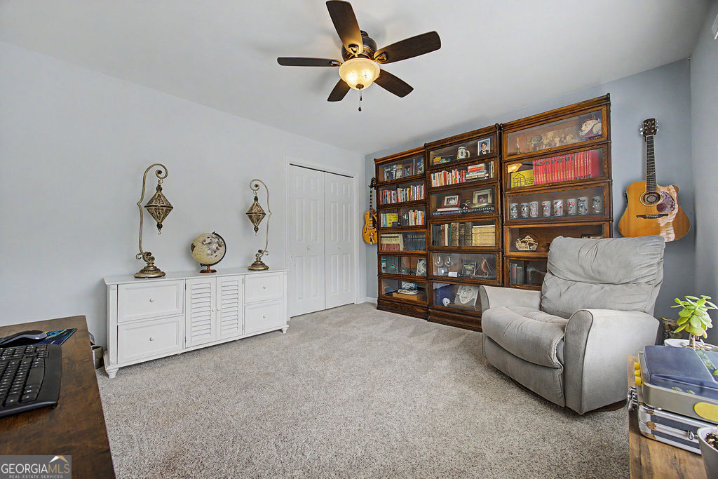 2590 Grassview Drive Property Photo 32