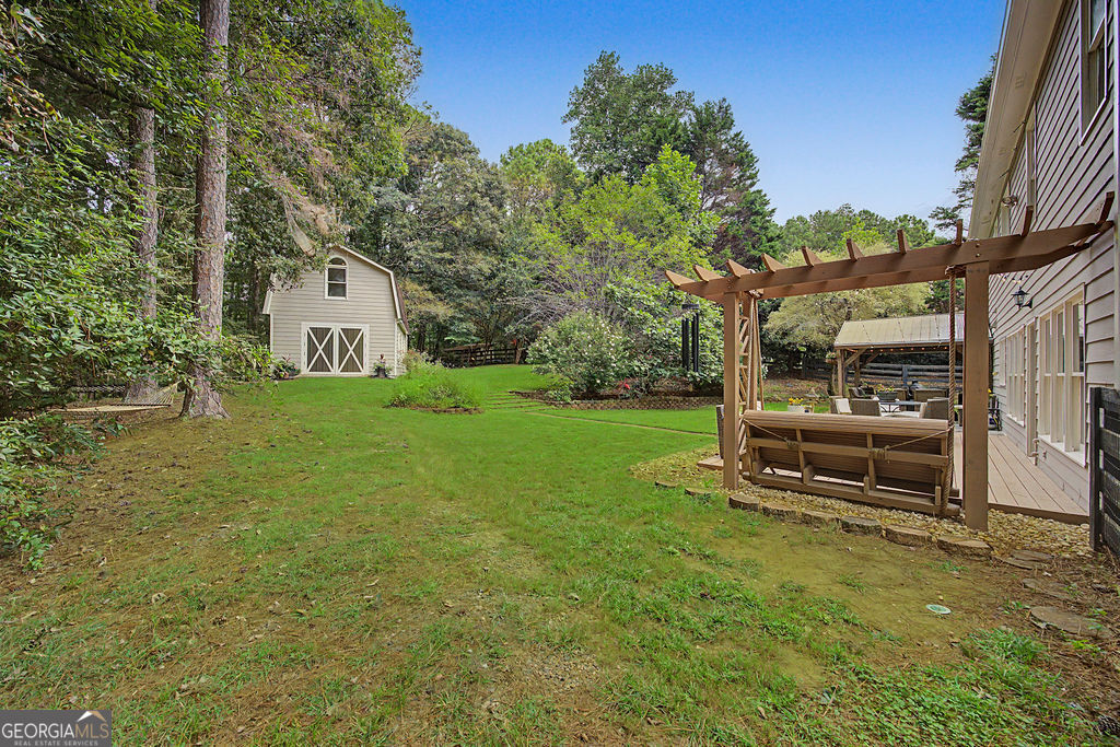 2590 Grassview Drive Property Photo 34