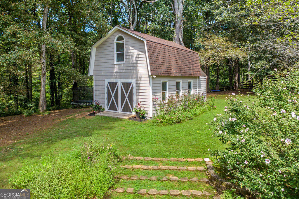 2590 Grassview Drive Property Photo 37