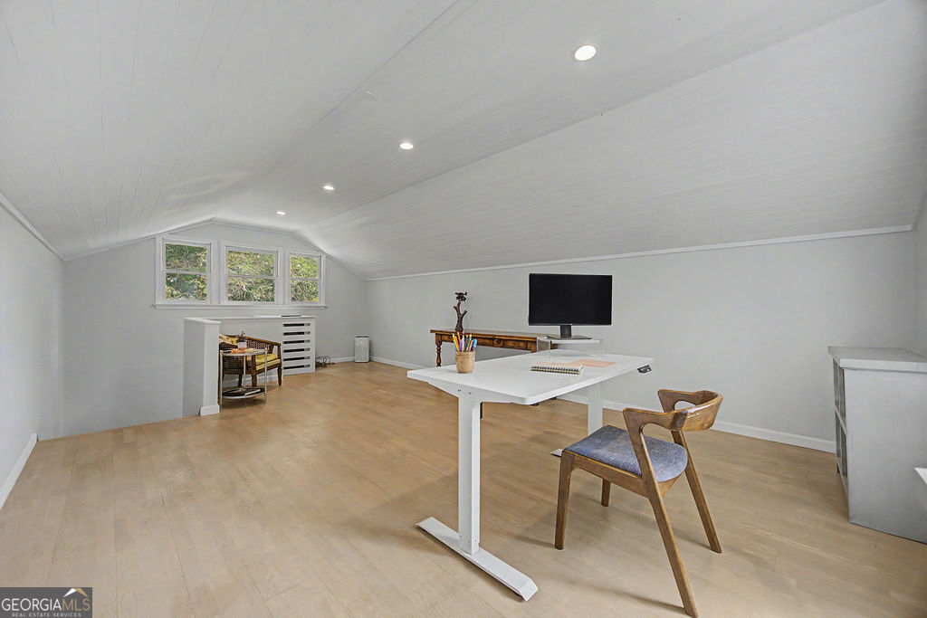 2590 Grassview Drive Property Photo 41