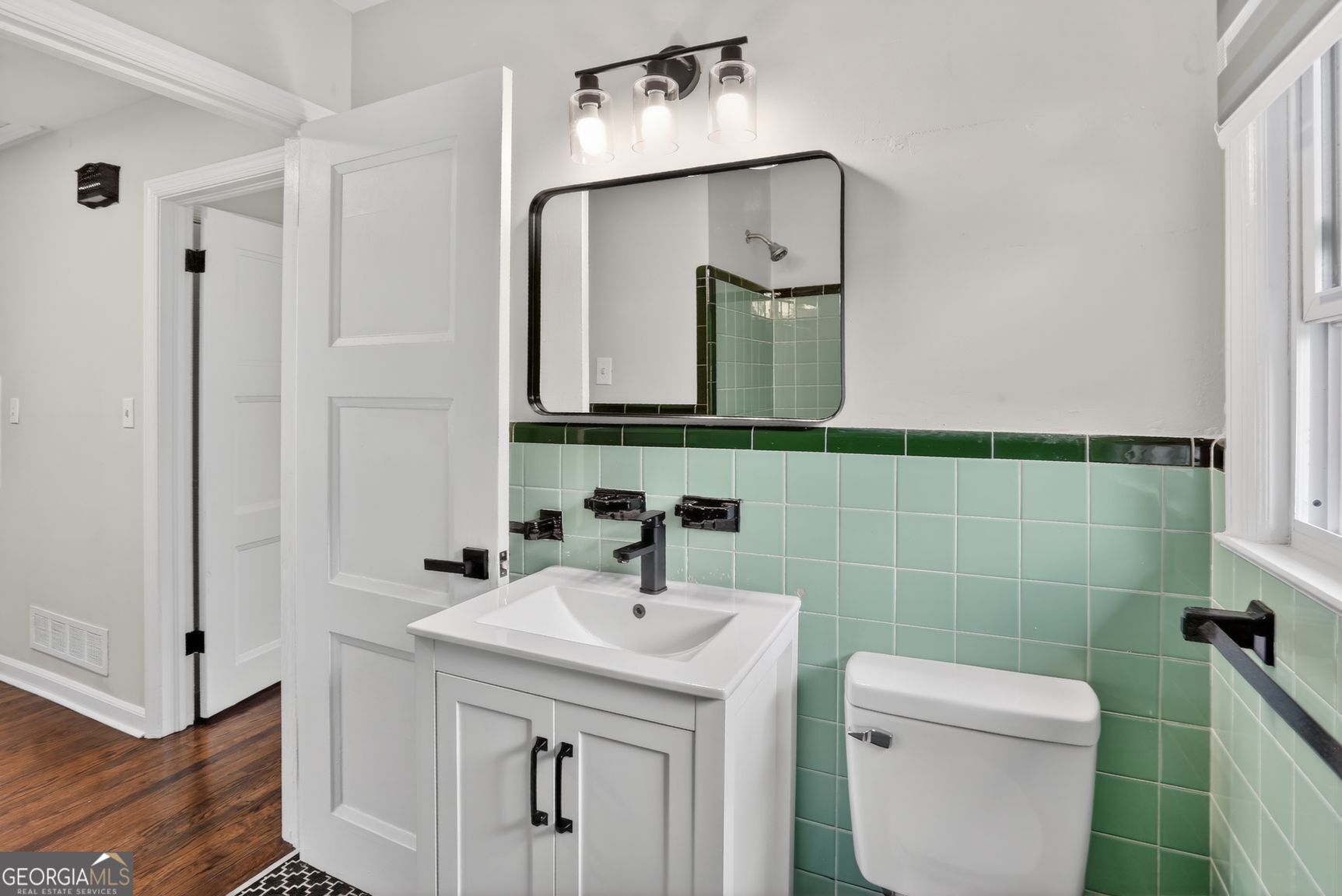 3081 Glendale Court Property Photo 11