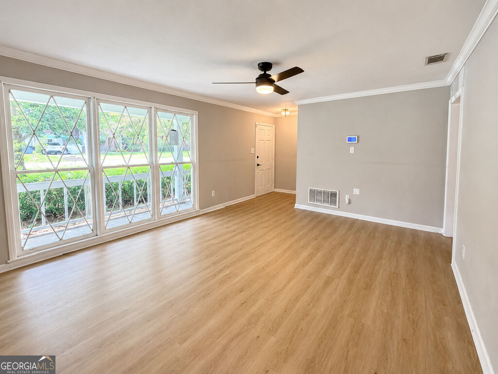 508 Red Oak Drive Property Photo 2