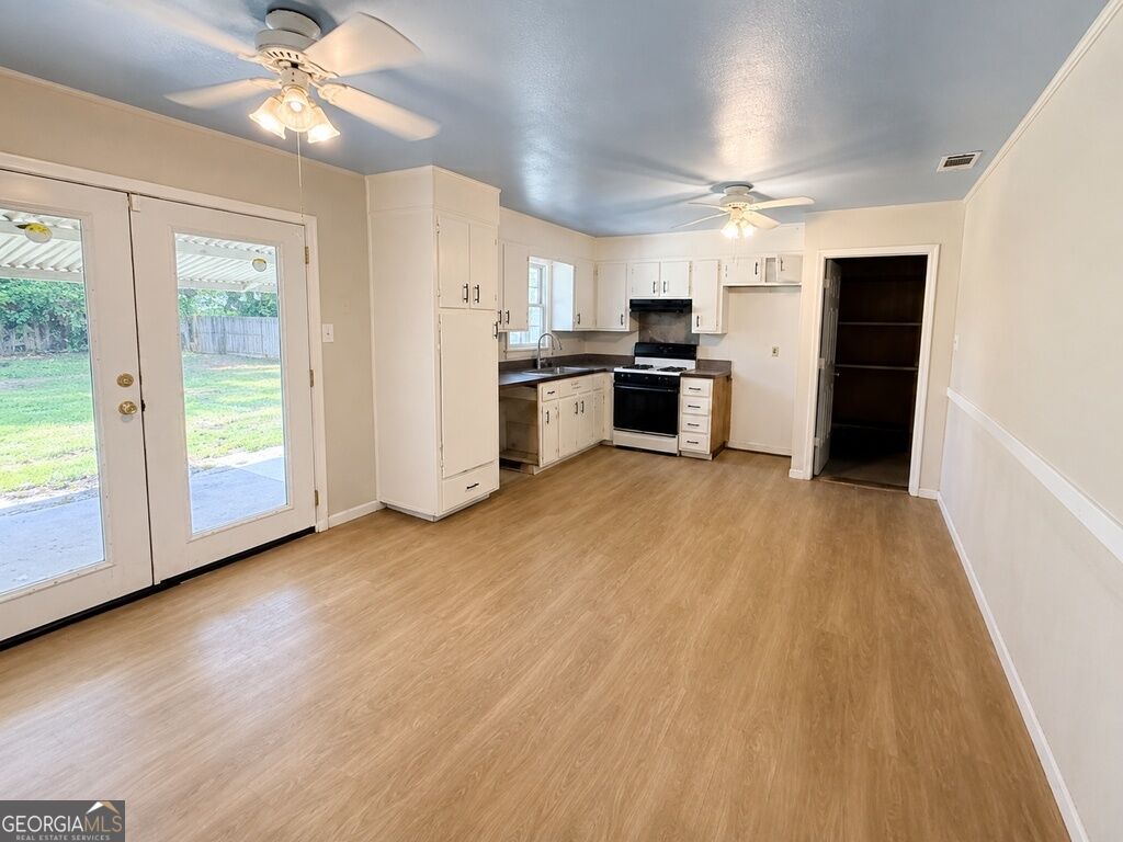 508 Red Oak Drive Property Photo 4