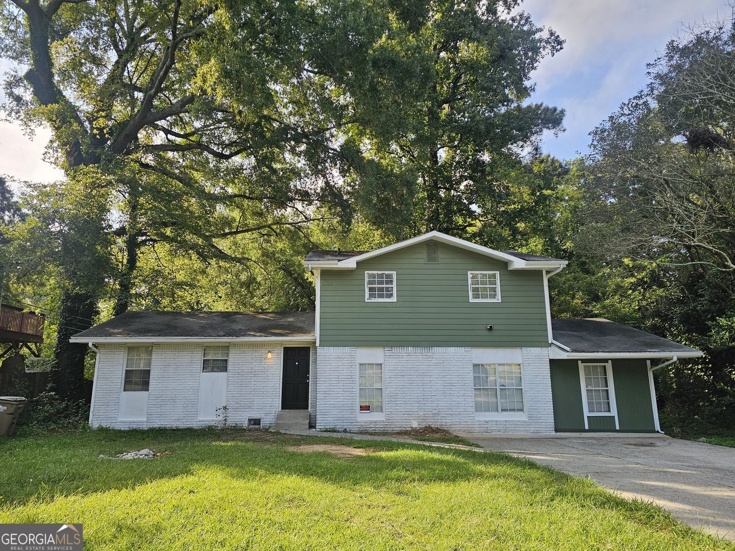 745 S Carter Drive Property Photo 1