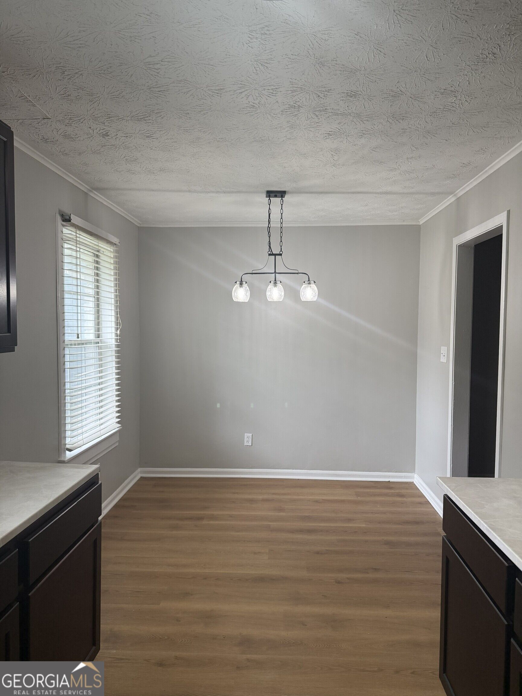 745 S Carter Drive Property Photo 5