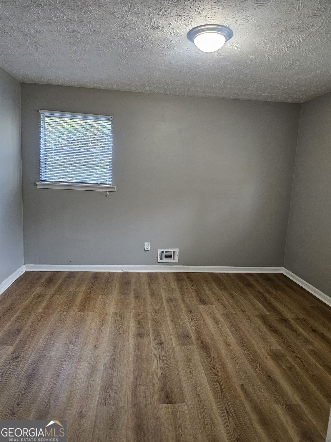 745 S Carter Drive Property Photo 14