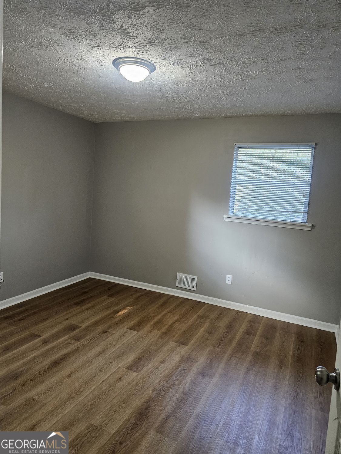 745 S Carter Drive Property Photo 15