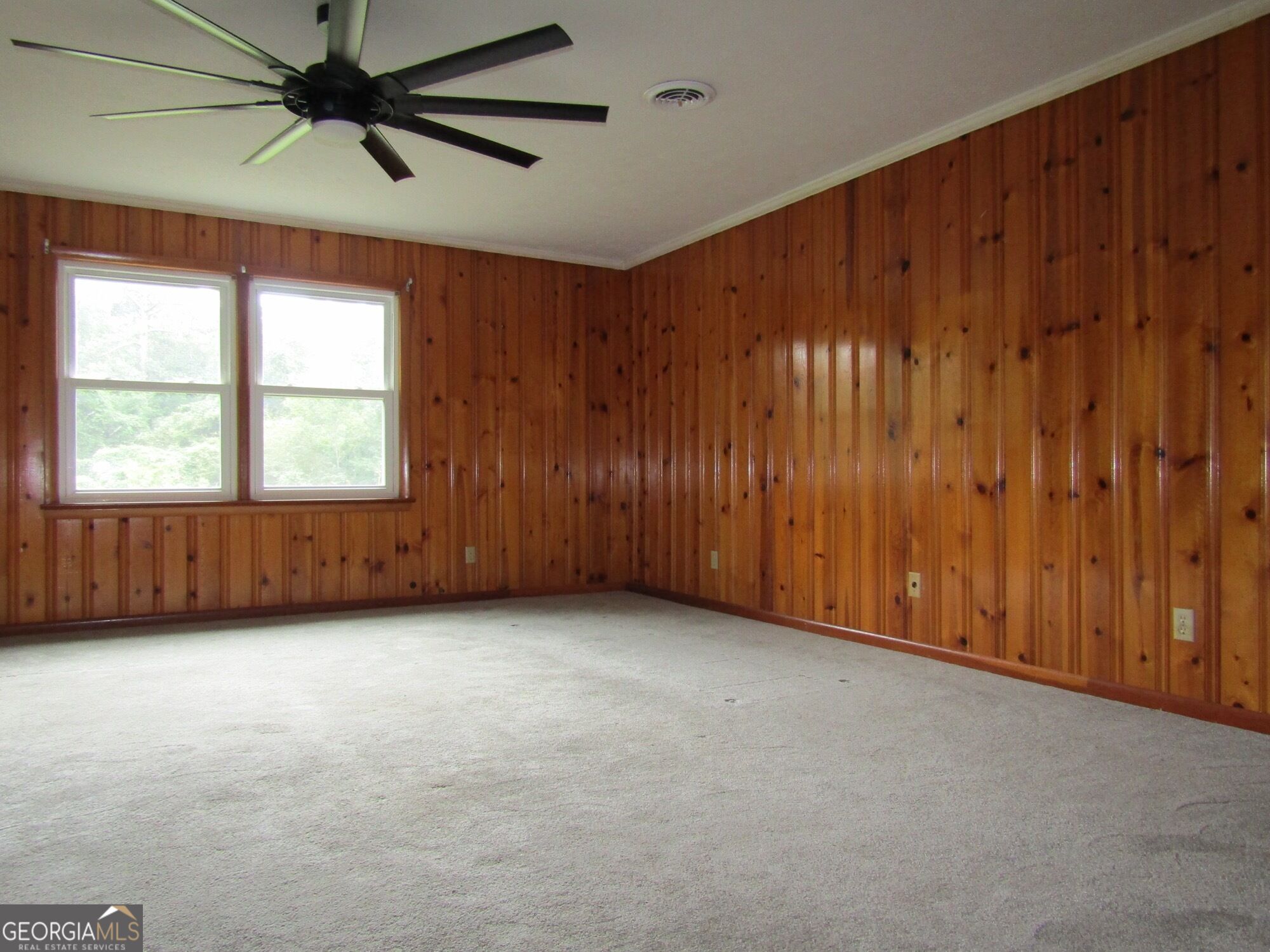 5540 Bacon Avenue Property Photo 5