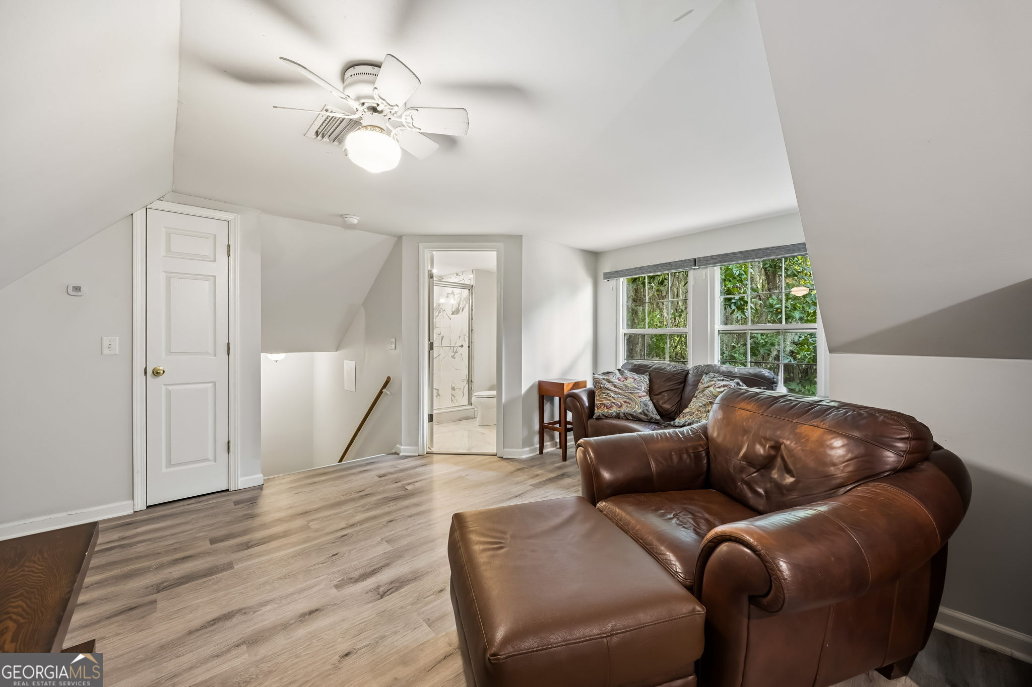 912 Riverview Drive E Property Photo 23