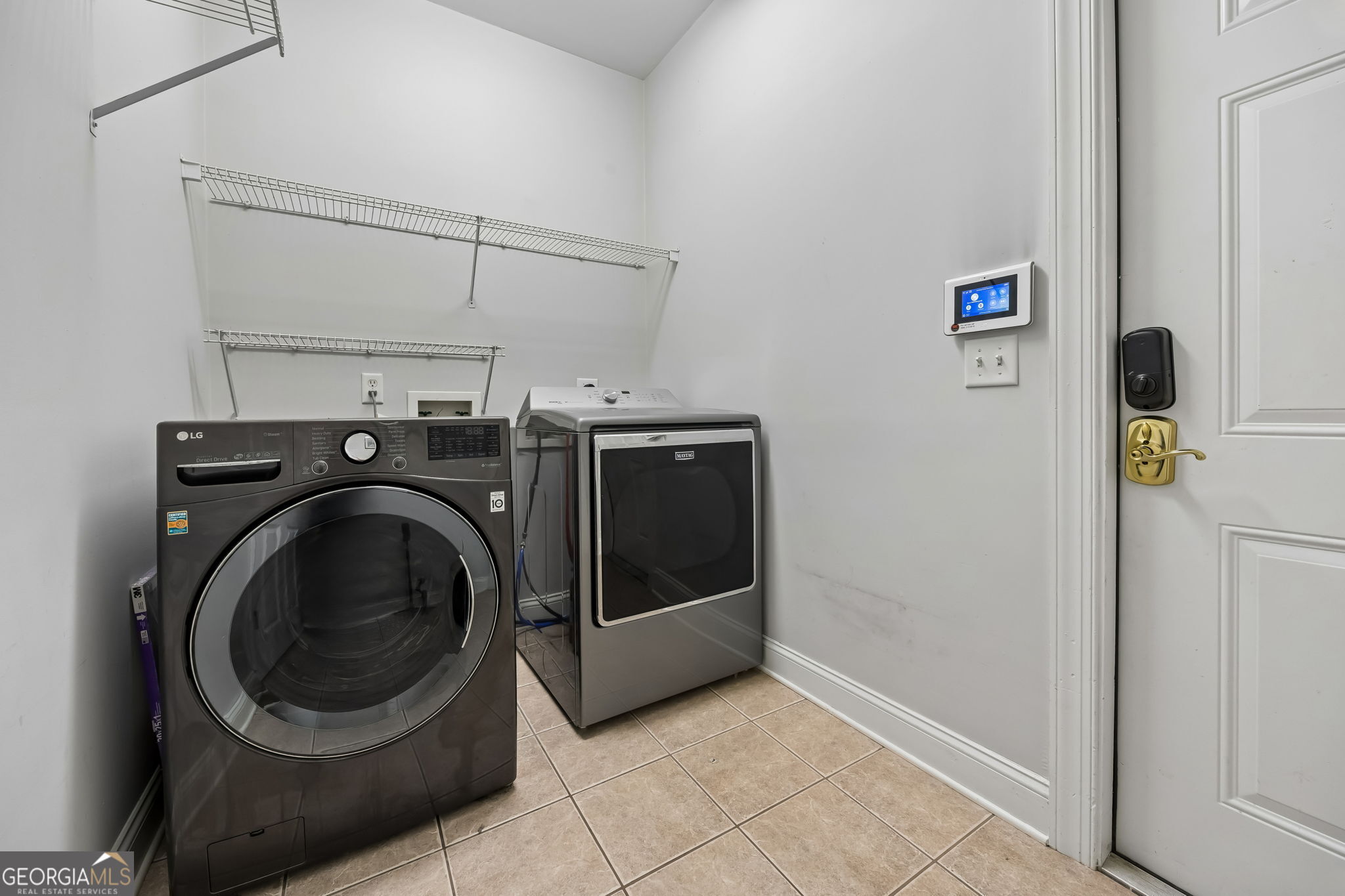 912 Riverview Drive E Property Photo 26