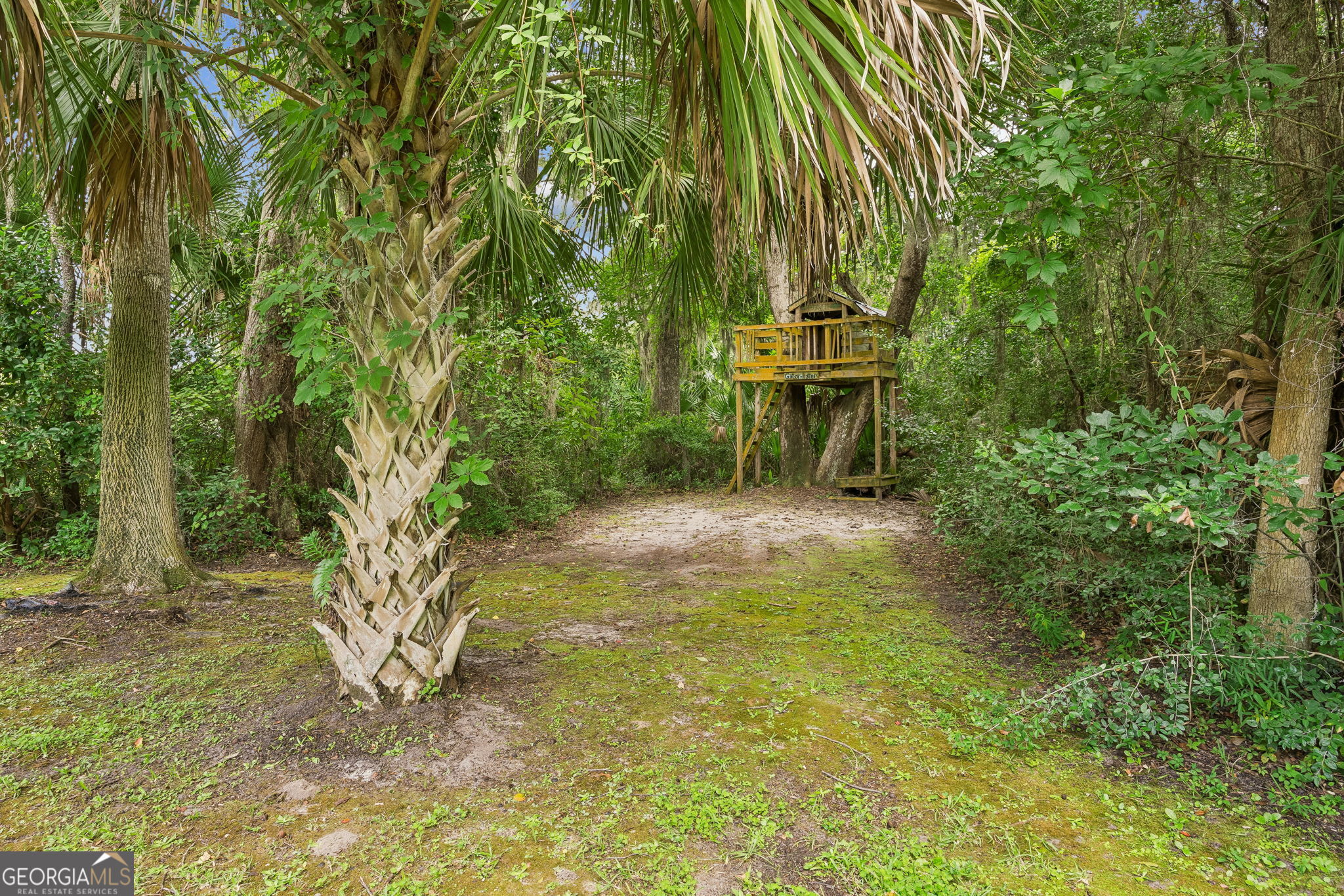 912 Riverview Drive E Property Photo 31