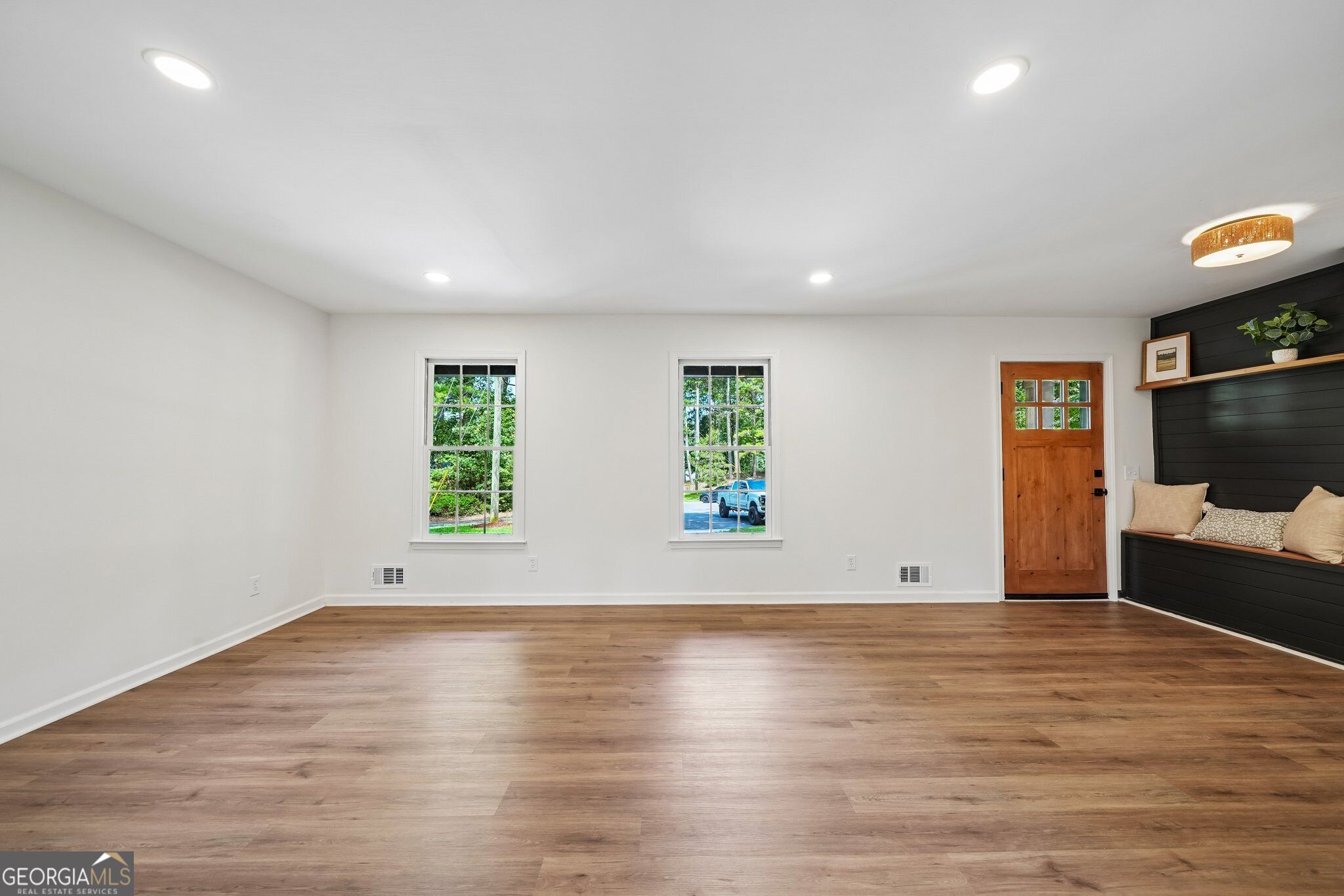 512 Wood Forest Court Property Photo 8