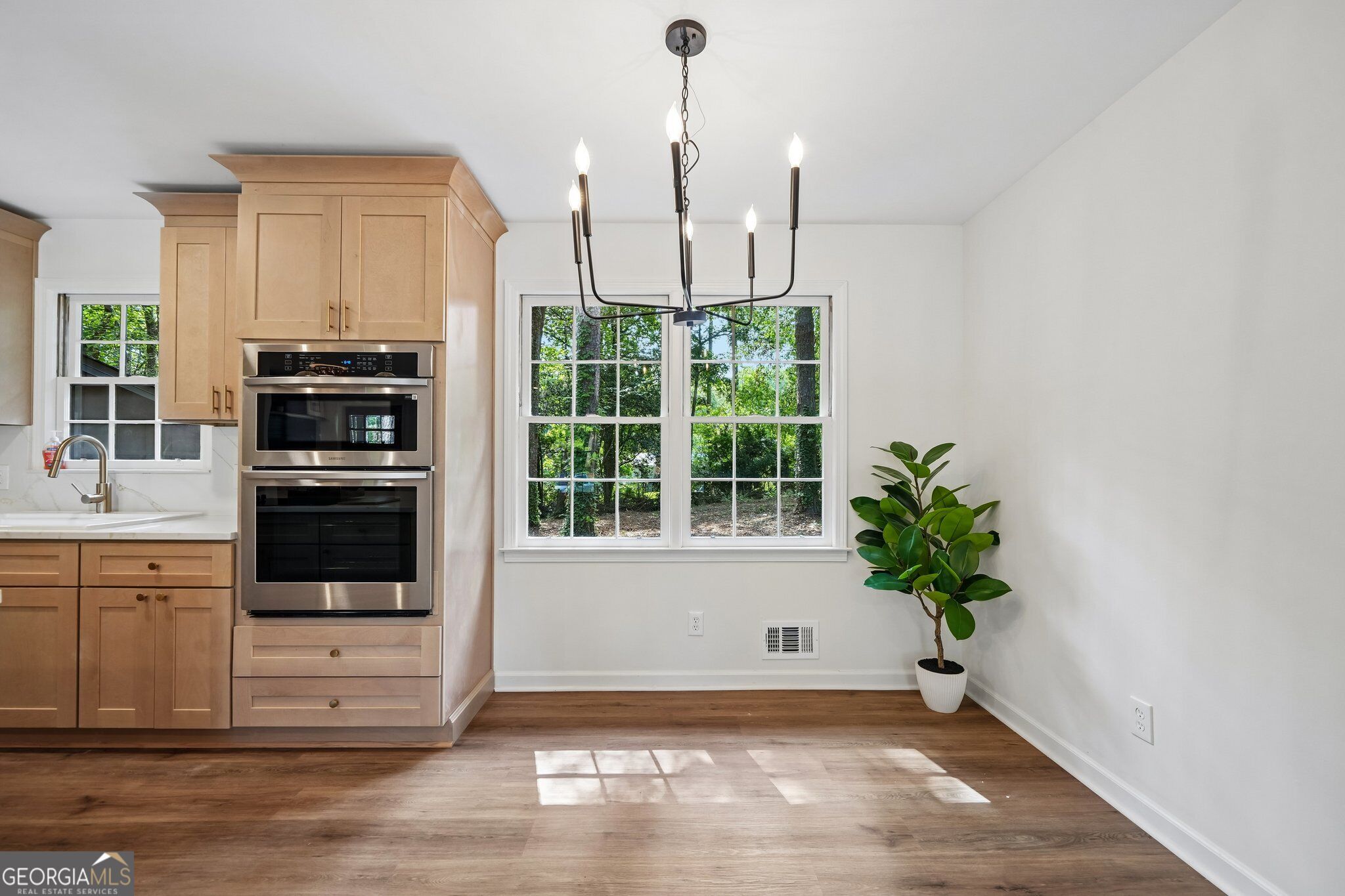 512 Wood Forest Court Property Photo 10