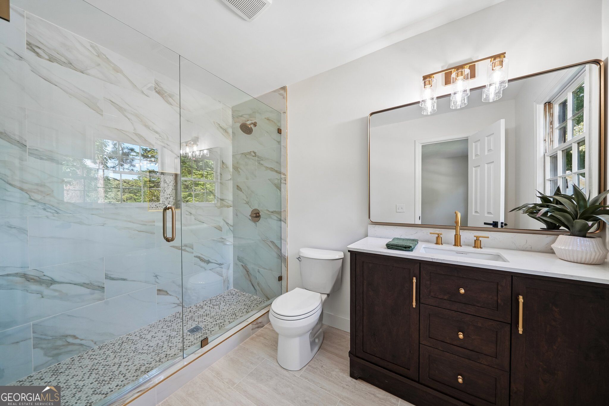 512 Wood Forest Court Property Photo 13