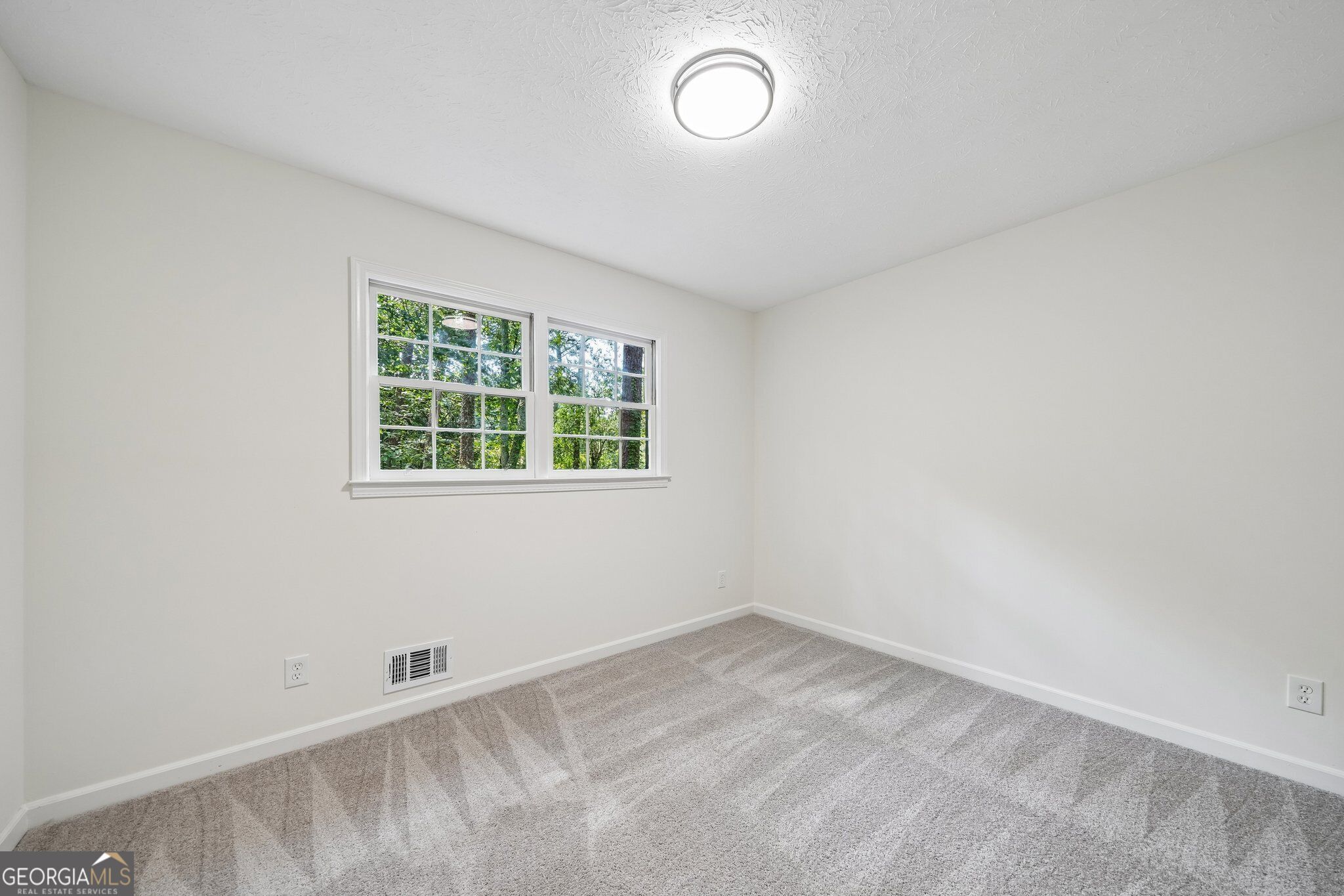 512 Wood Forest Court Property Photo 14