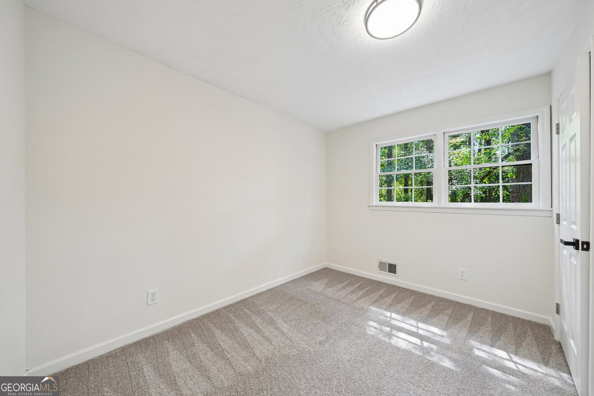 512 Wood Forest Court Property Photo 16