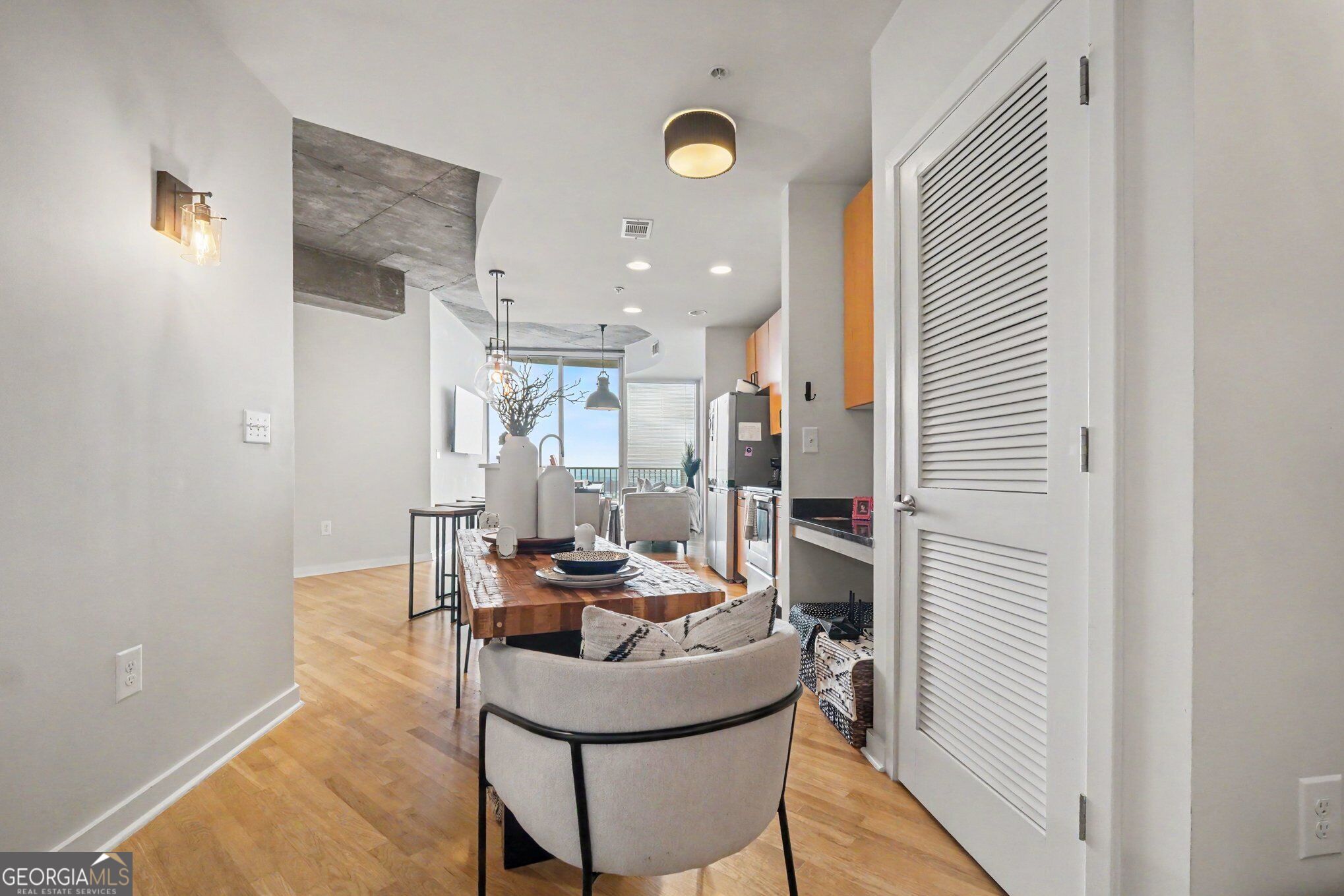 400 W Peachtree Street Nw # 3703 Property Photo 2