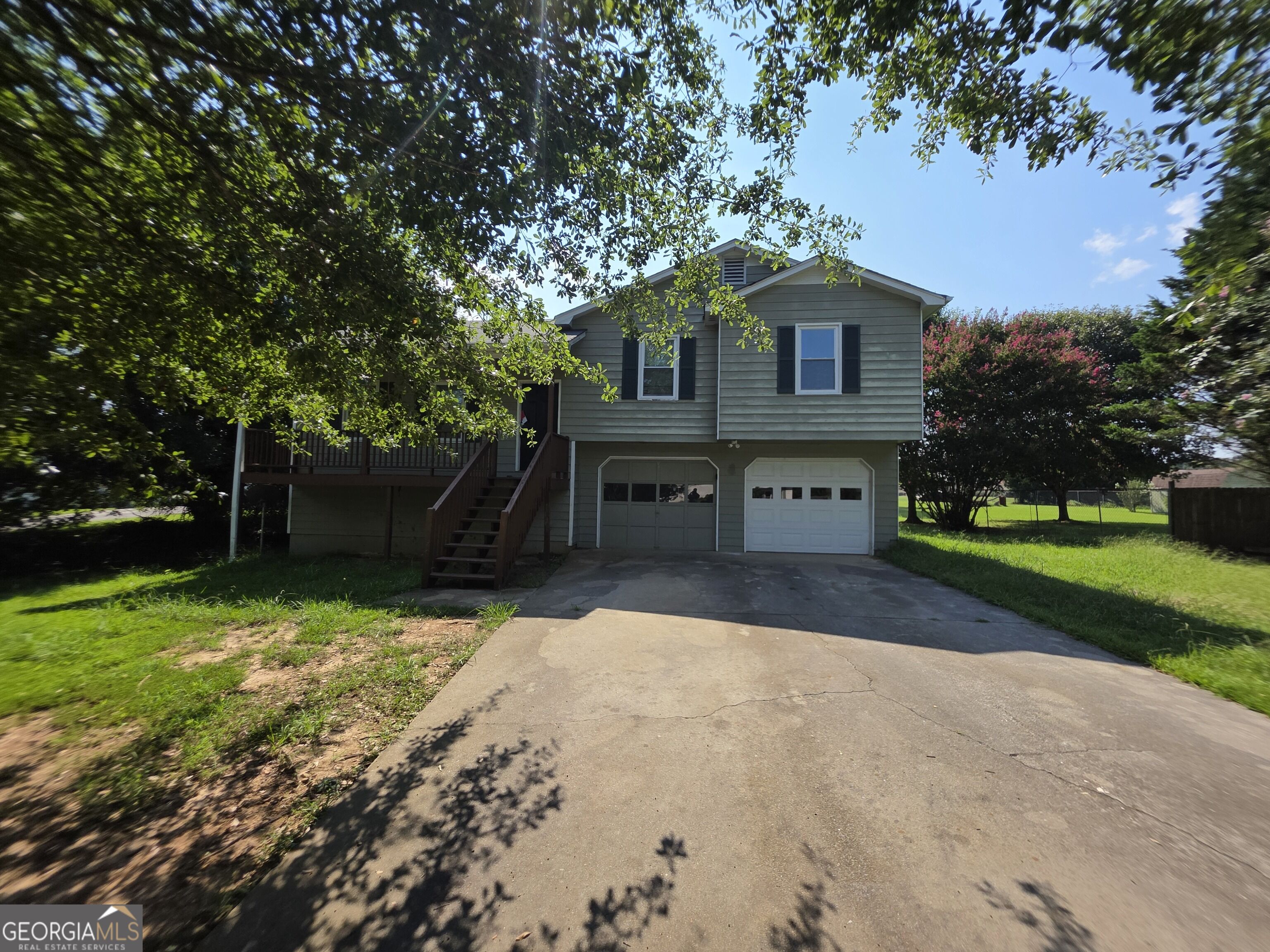 17 Winchester Drive Property Photo 1
