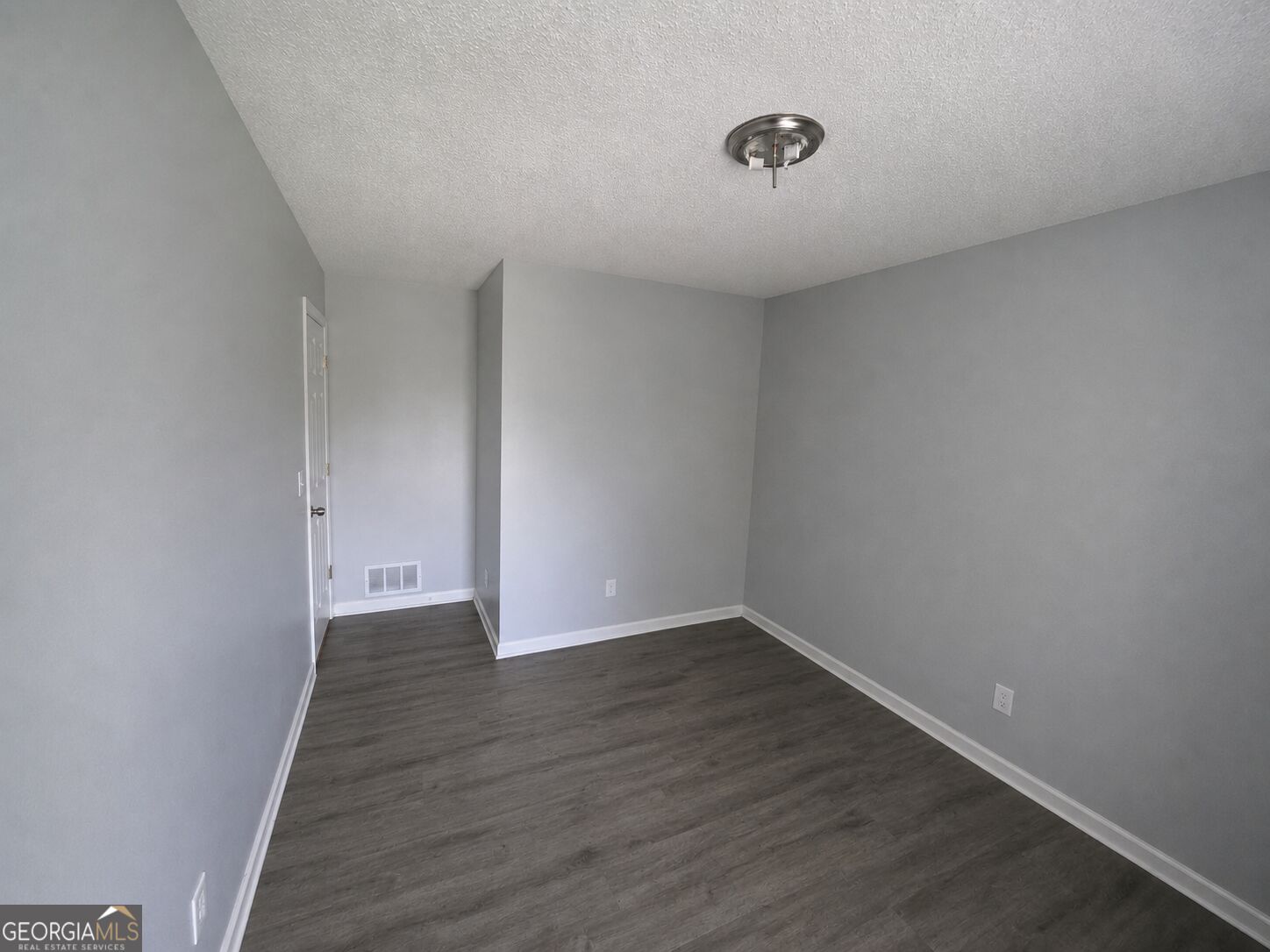 17 Winchester Drive Property Photo 12