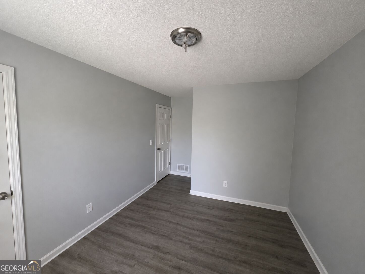 17 Winchester Drive Property Photo 13
