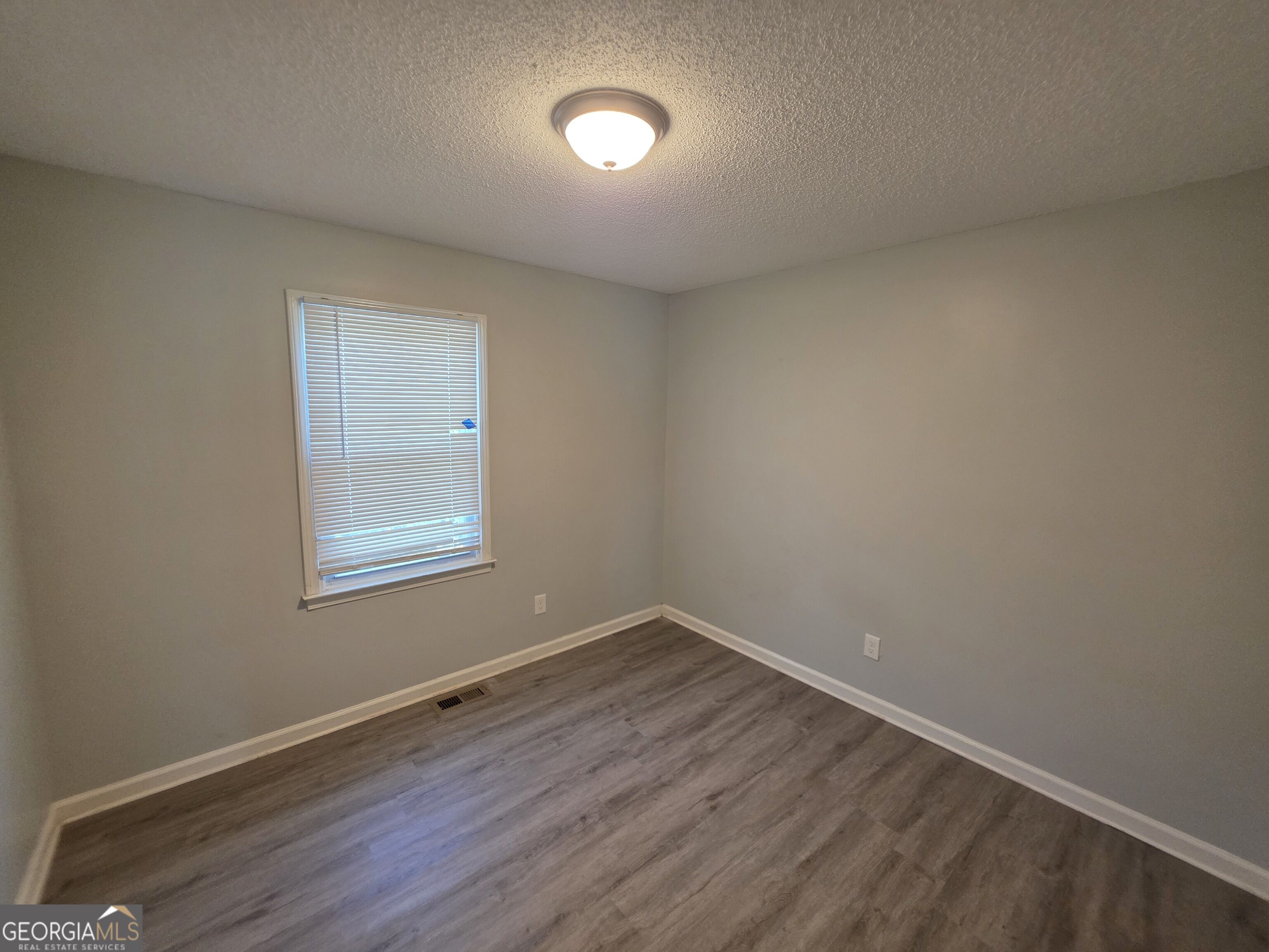17 Winchester Drive Property Photo 18