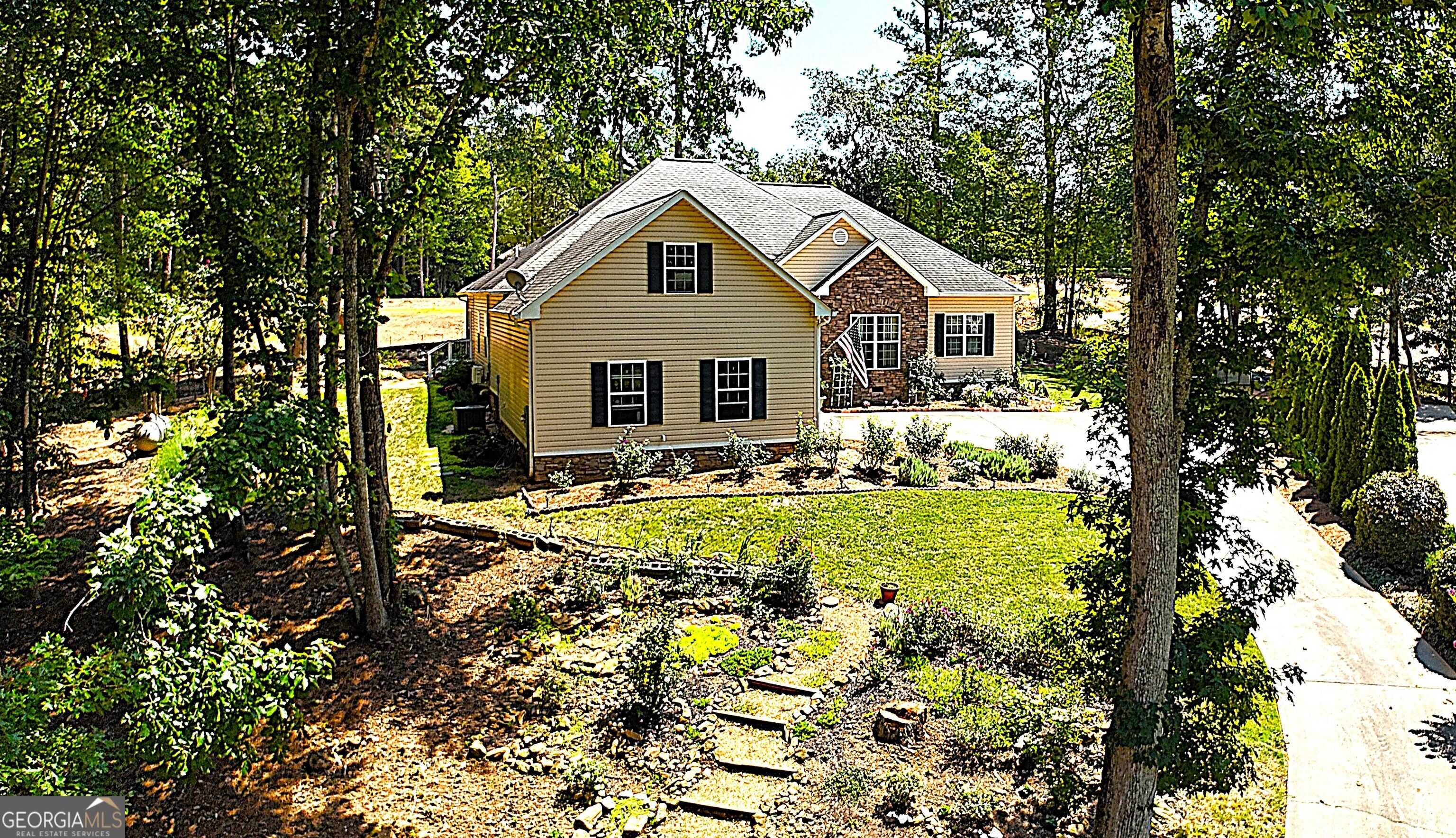 103 Meadowbrook Lane Property Photo 3