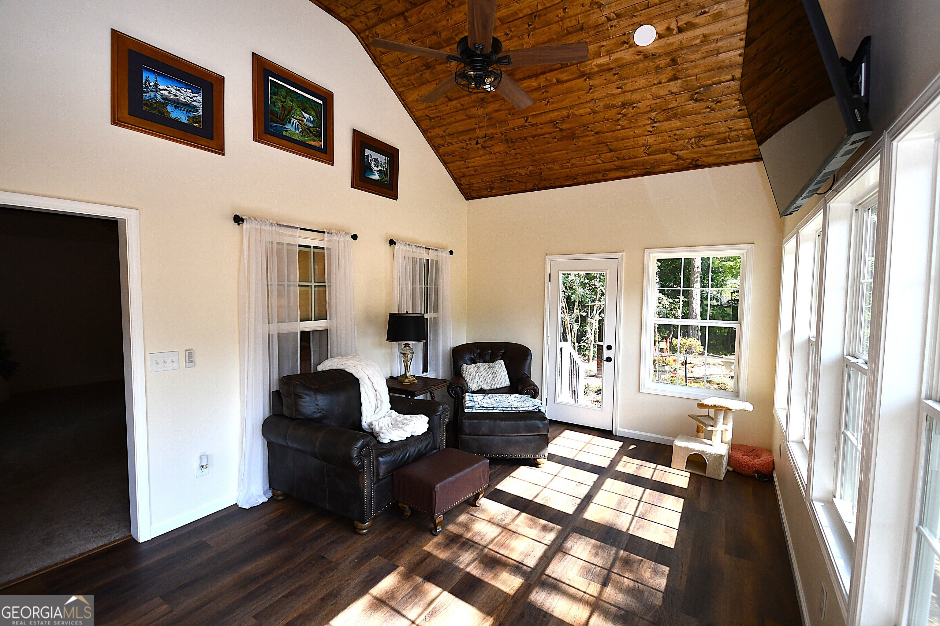 103 Meadowbrook Lane Property Photo 22