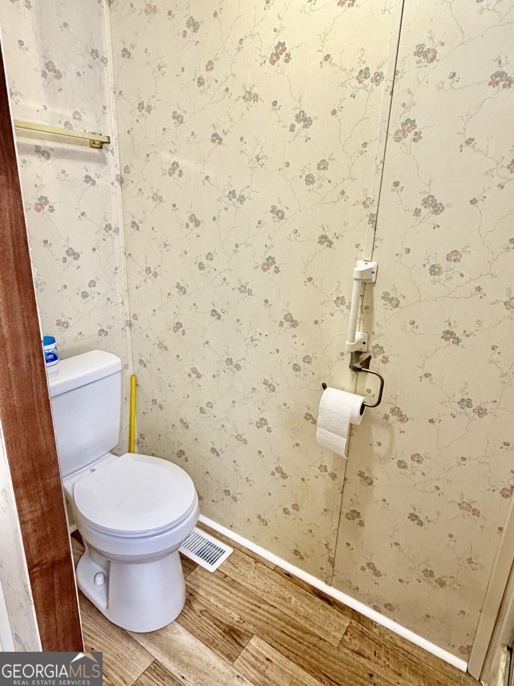 1549 Greenfield Property Photo 18