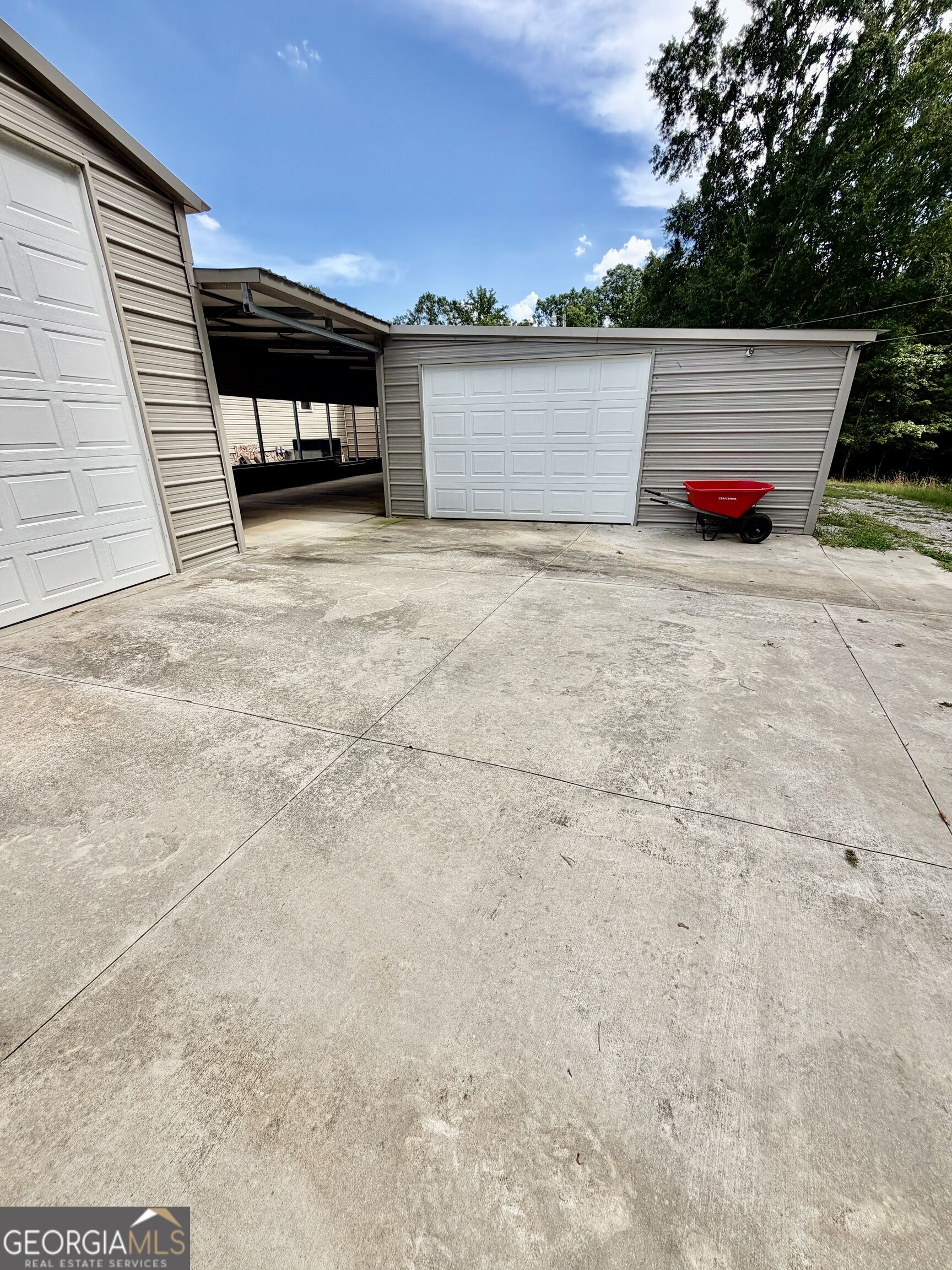 1549 Greenfield Property Photo 25