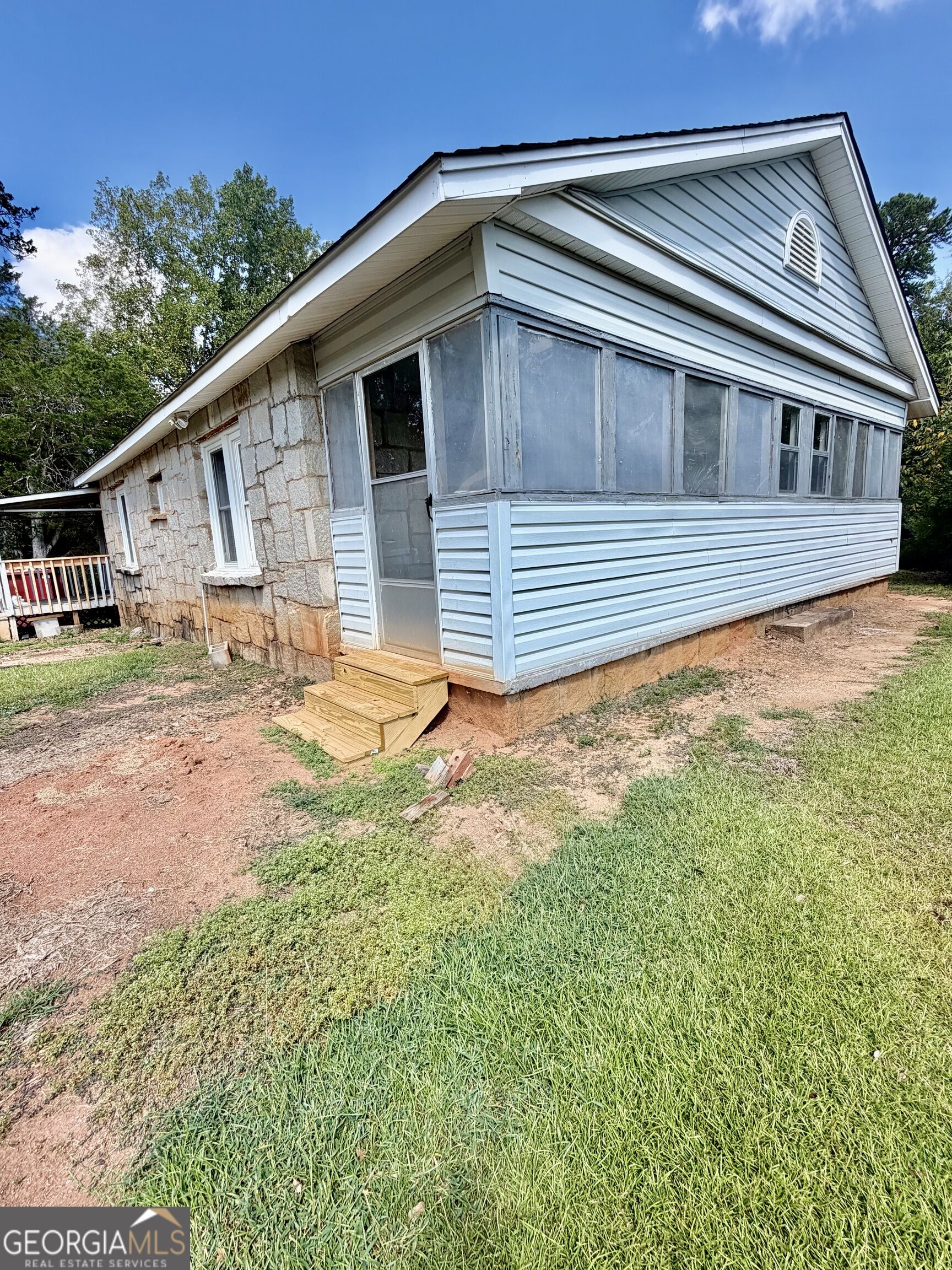 1549 Greenfield Property Photo 27