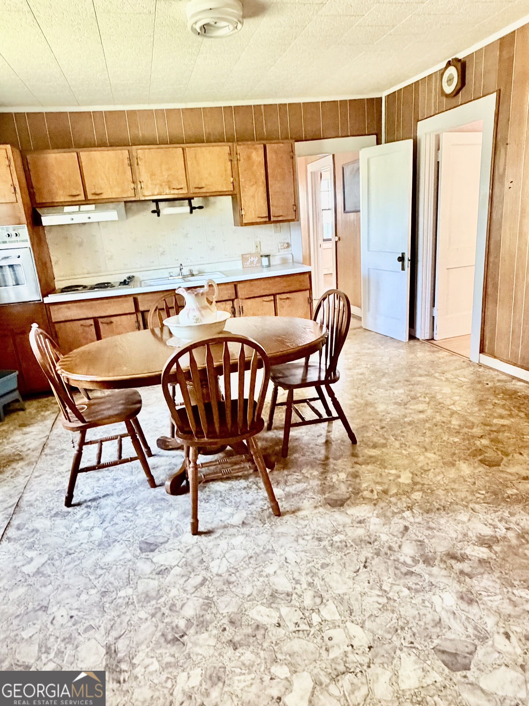 1549 Greenfield Property Photo 31