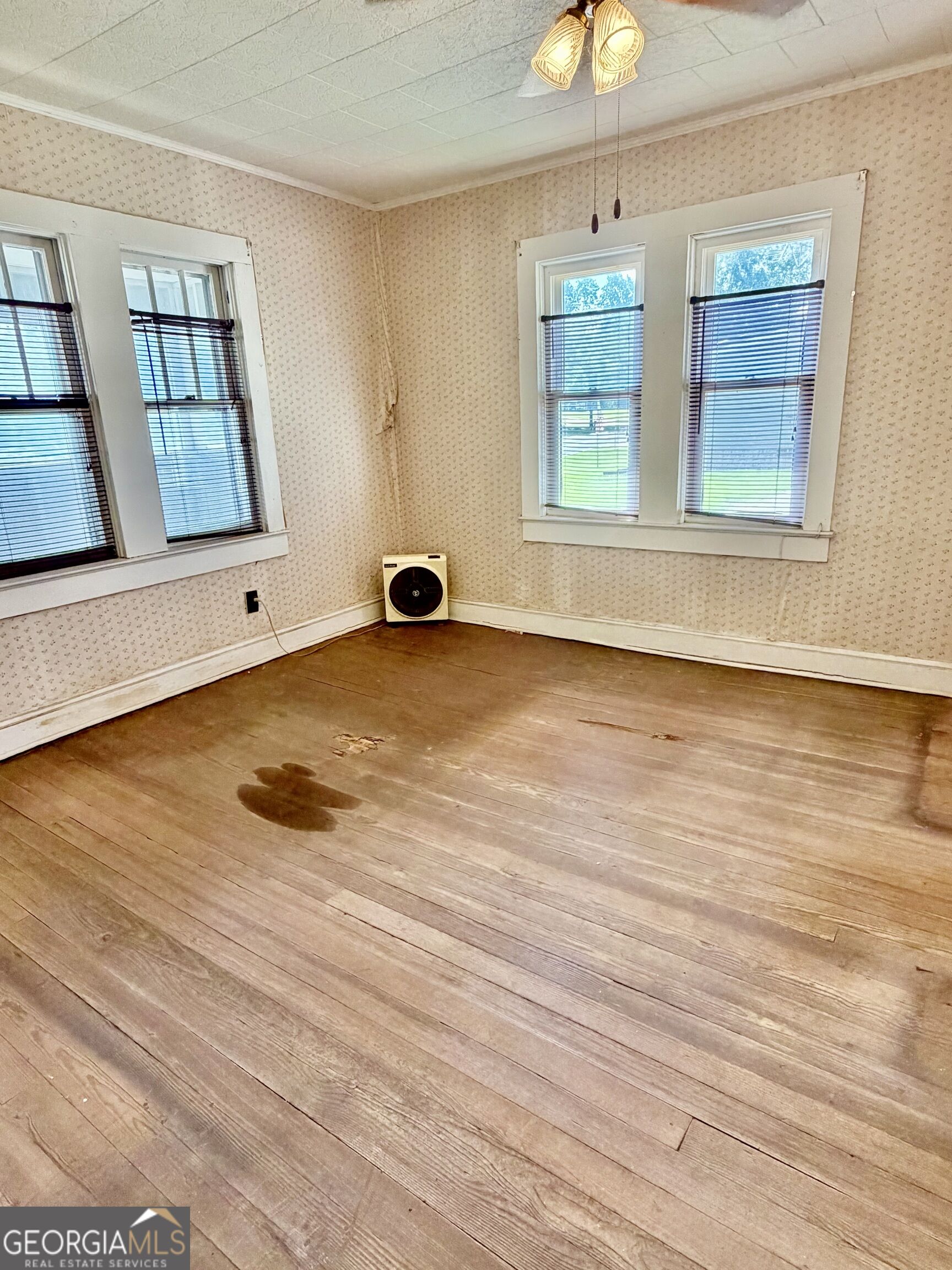 1549 Greenfield Property Photo 35
