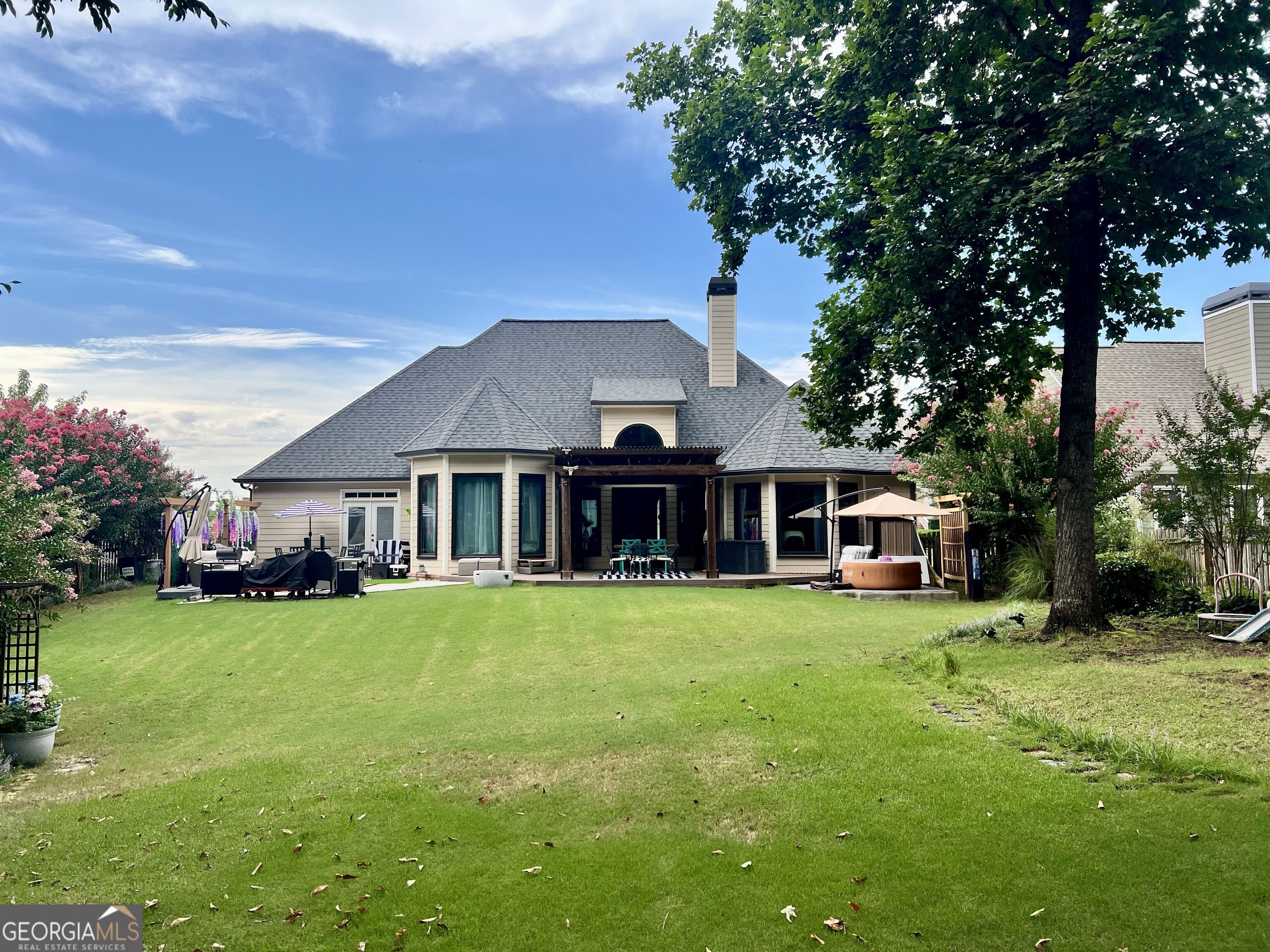 1265 Lamont Circle Property Photo 4