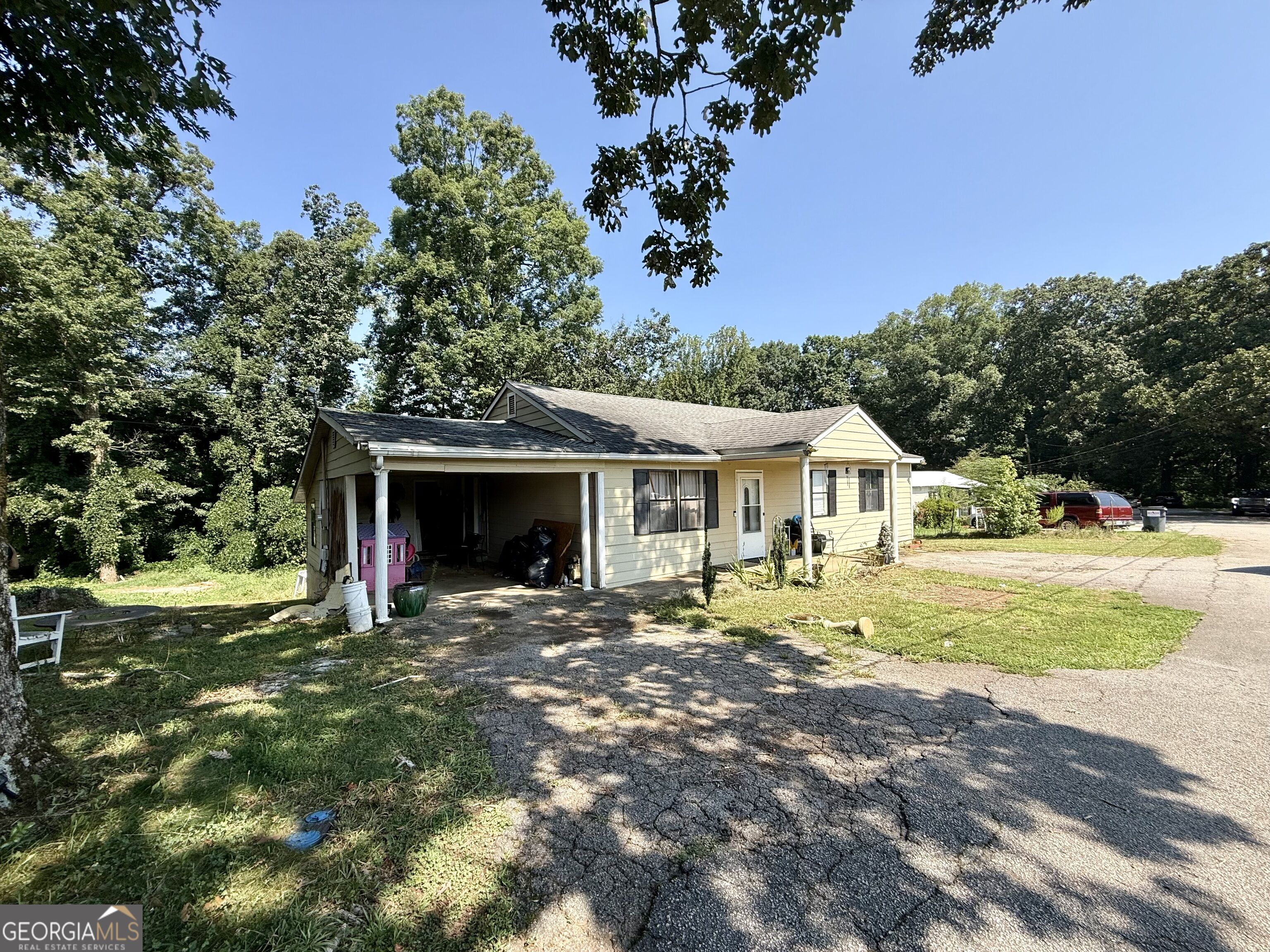 105 Bennett Drive Property Photo 2