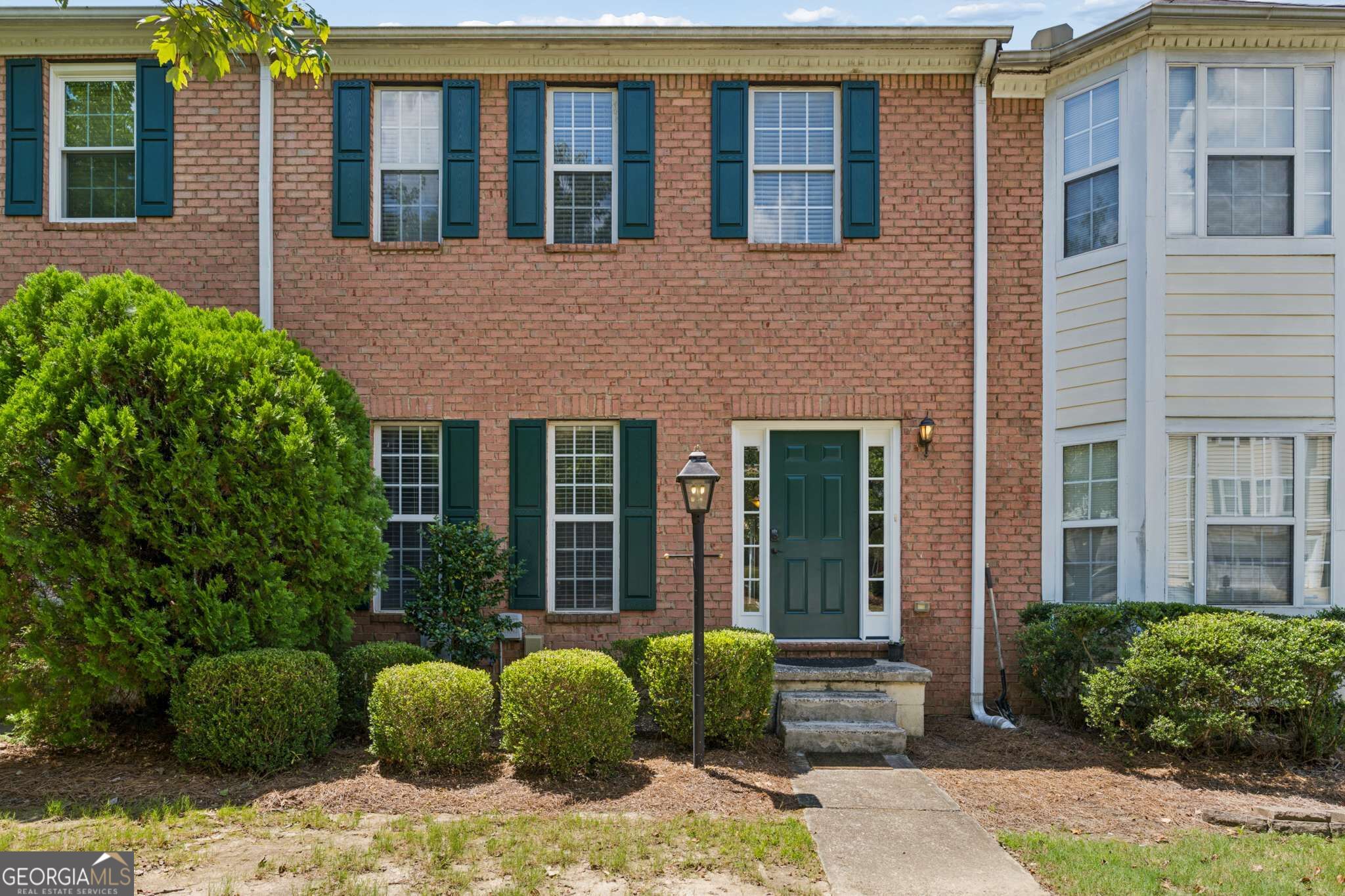 2076 Pinnacle Pointe Drive Property Photo 1