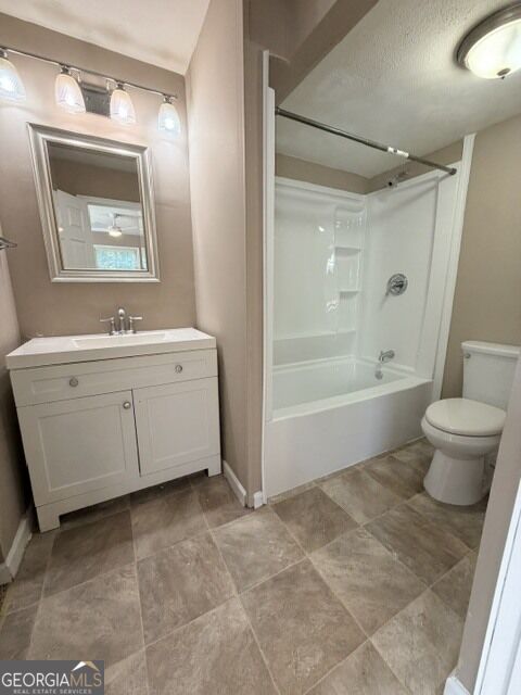 3097 Colonial Way # P Property Photo 13