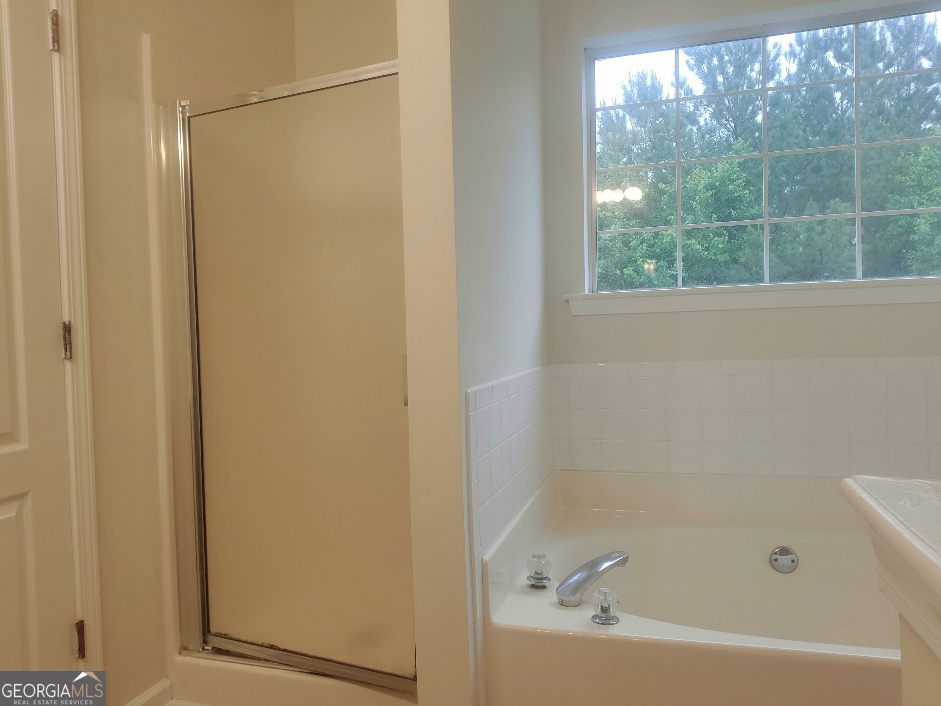 10600 Redbud Lane Property Photo 14