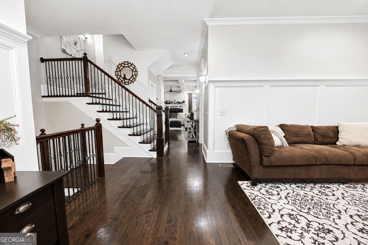 1085 Charles Towne Square Property Photo 7