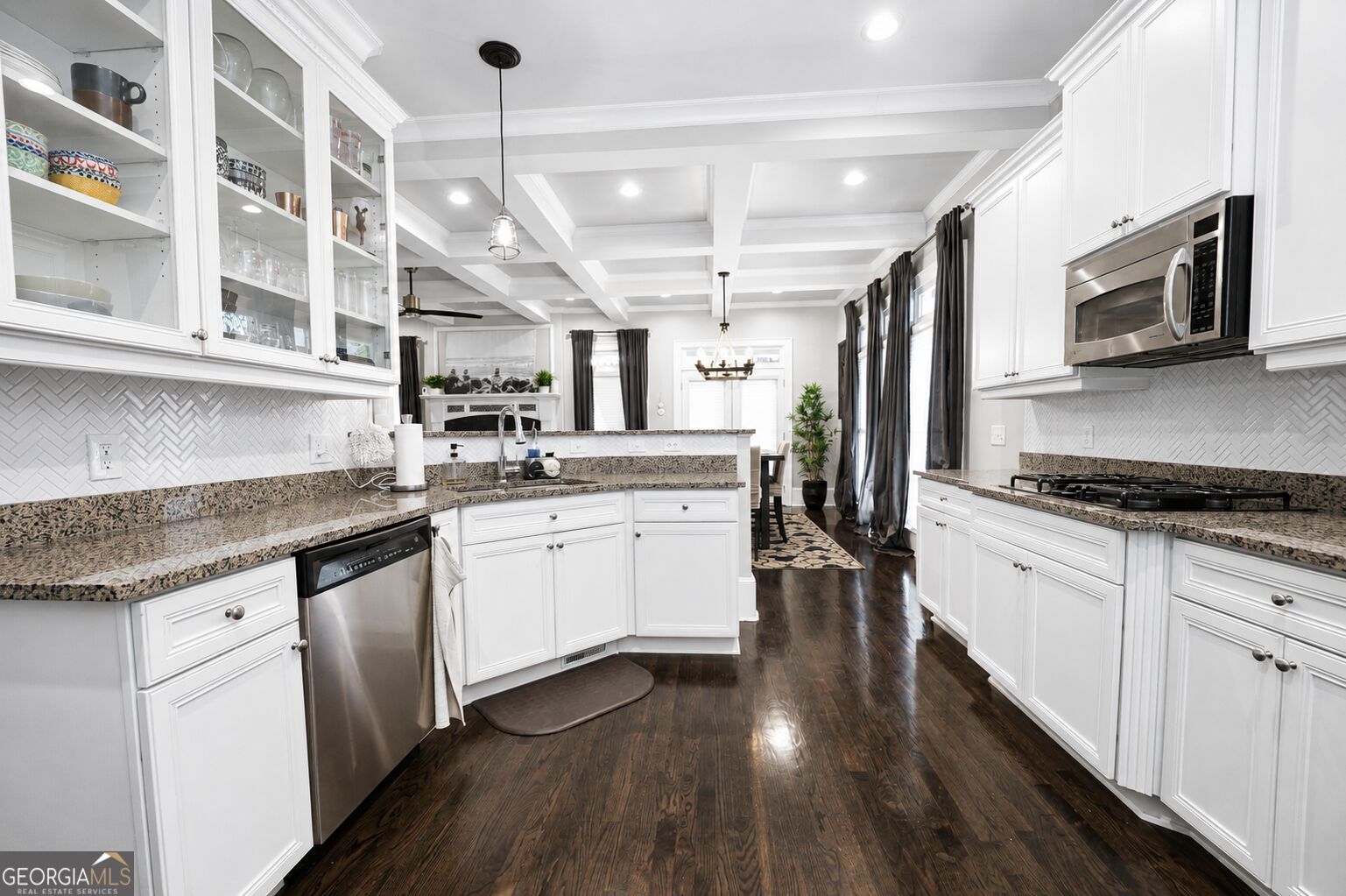 1085 Charles Towne Square Property Photo 10