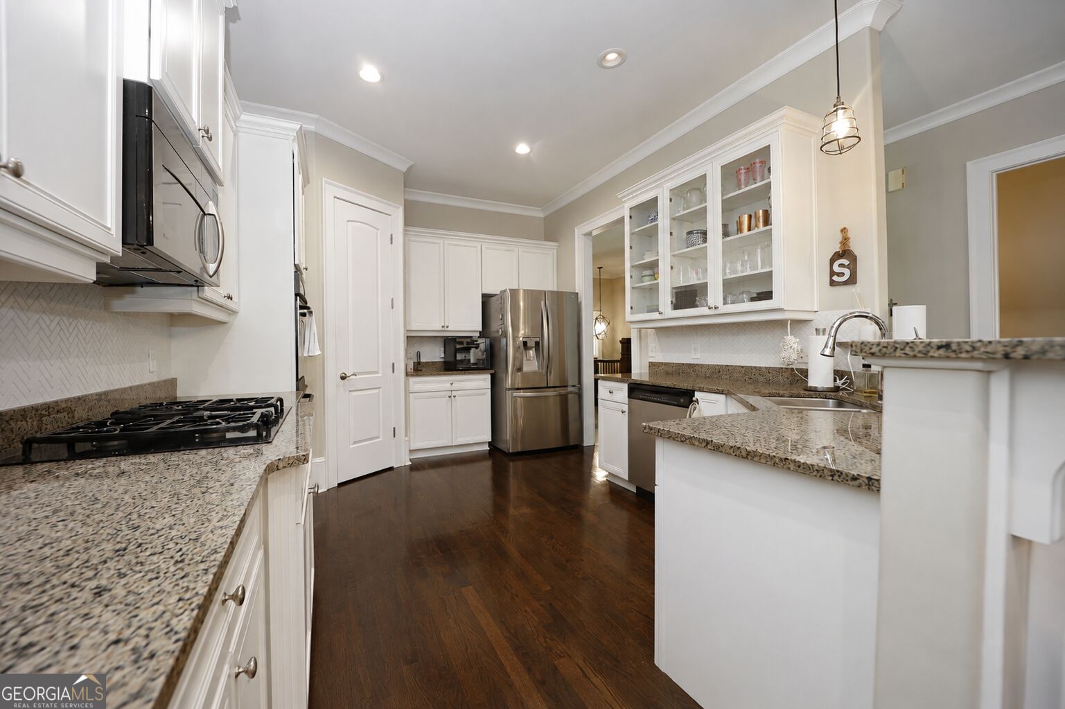 1085 Charles Towne Square Property Photo 11
