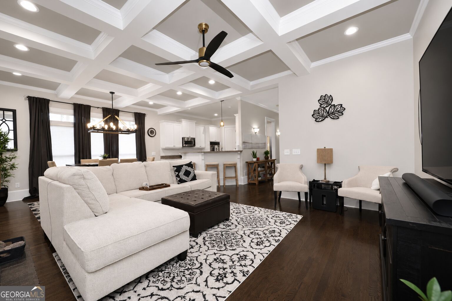 1085 Charles Towne Square Property Photo 18