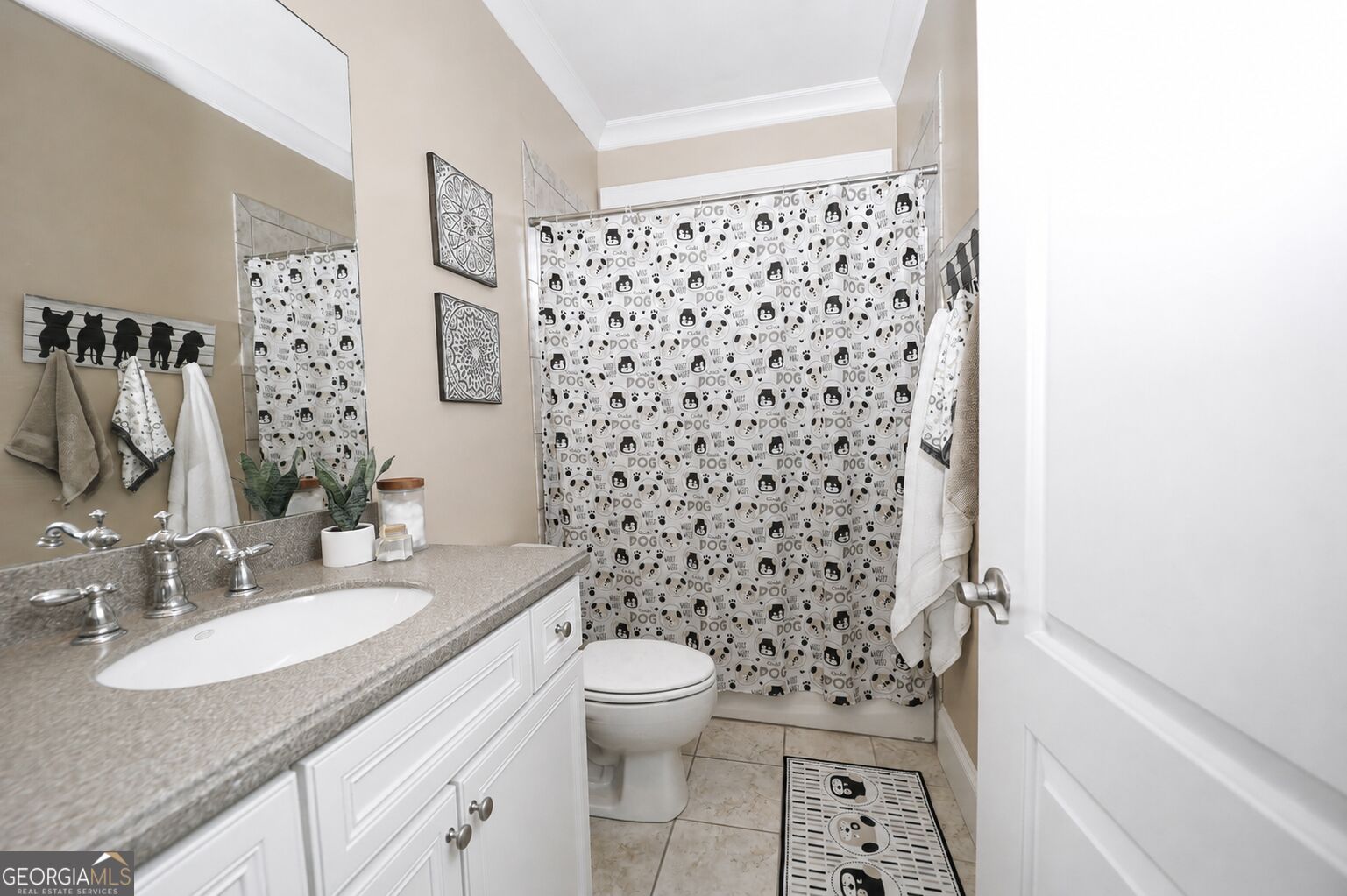 1085 Charles Towne Square Property Photo 25