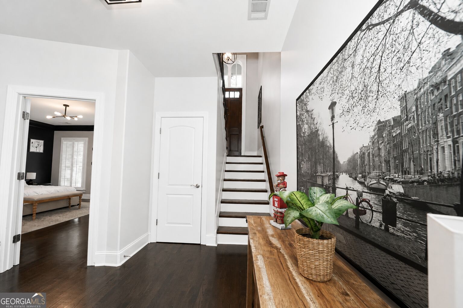 1085 Charles Towne Square Property Photo 30