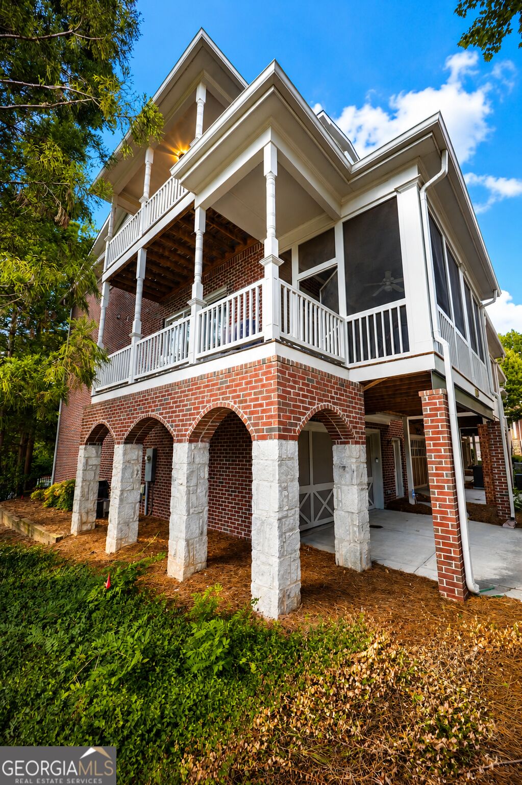 1085 Charles Towne Square Property Photo 35