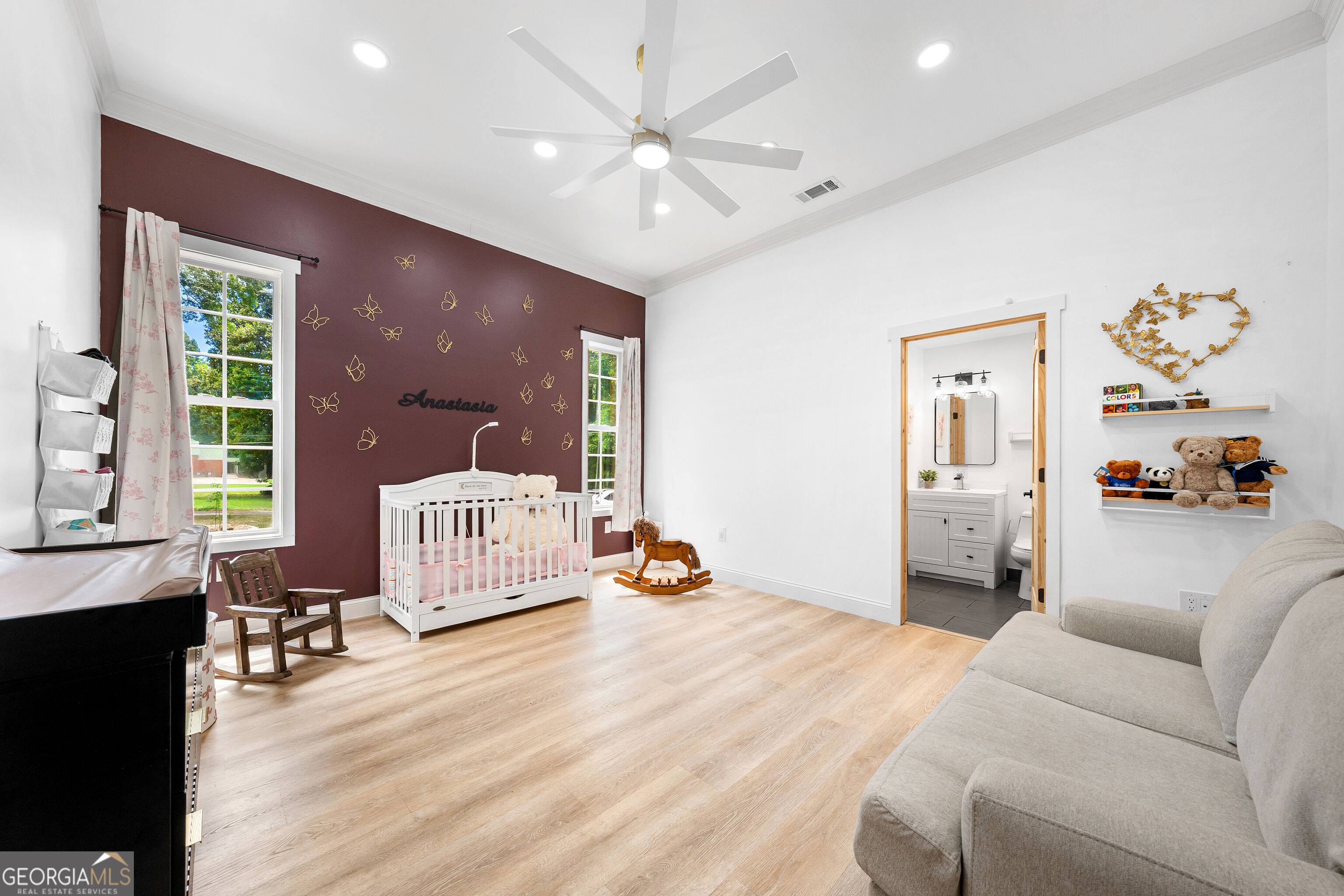 270 Baker Street Property Photo 20