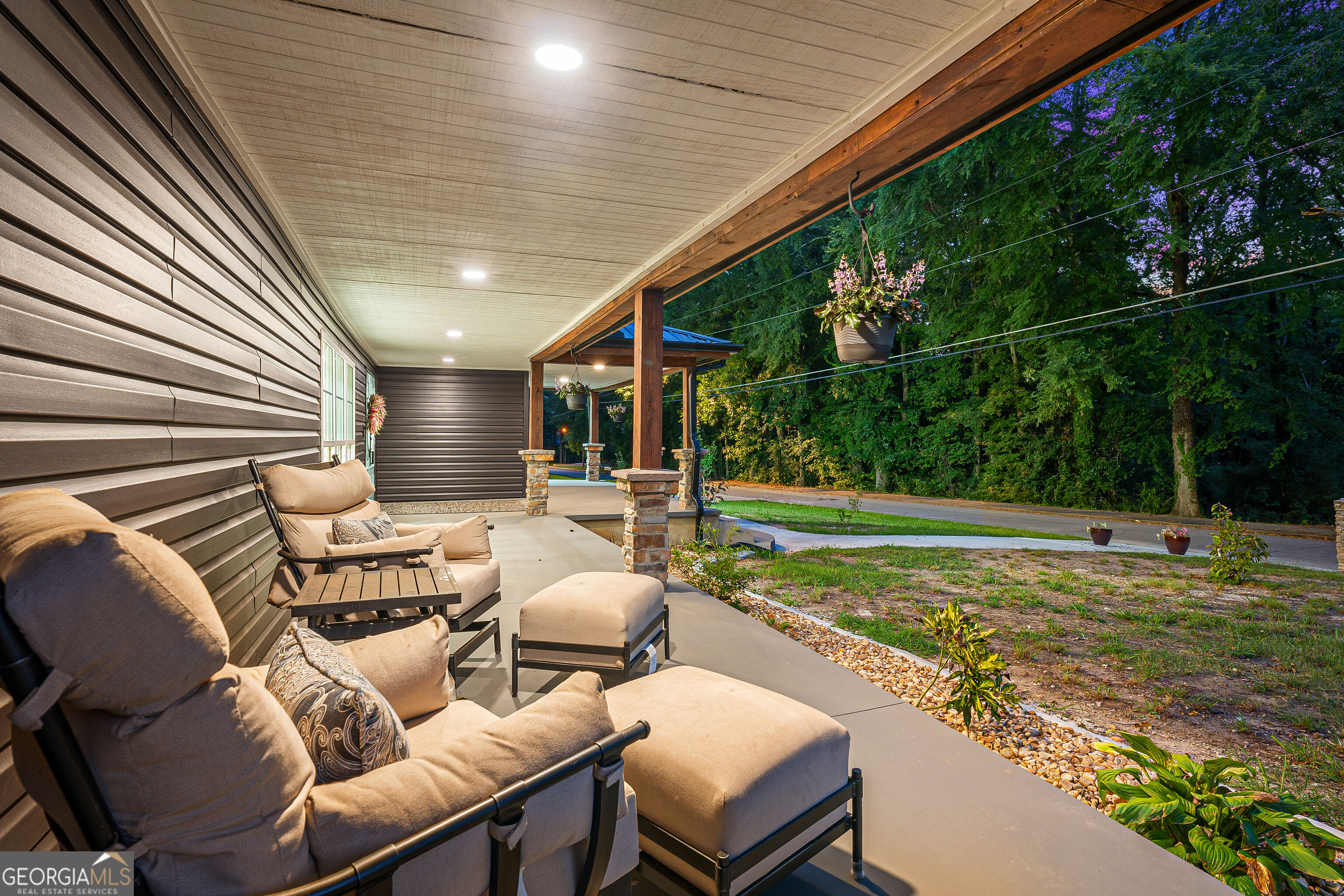 270 Baker Street Property Photo 44